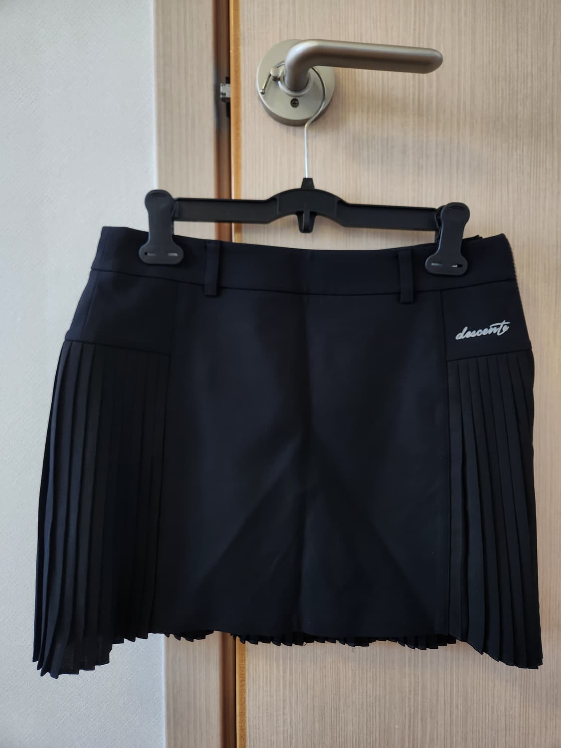 데상트골프웨어 플리츠스커트
사이즈64(s) 상품이미지1