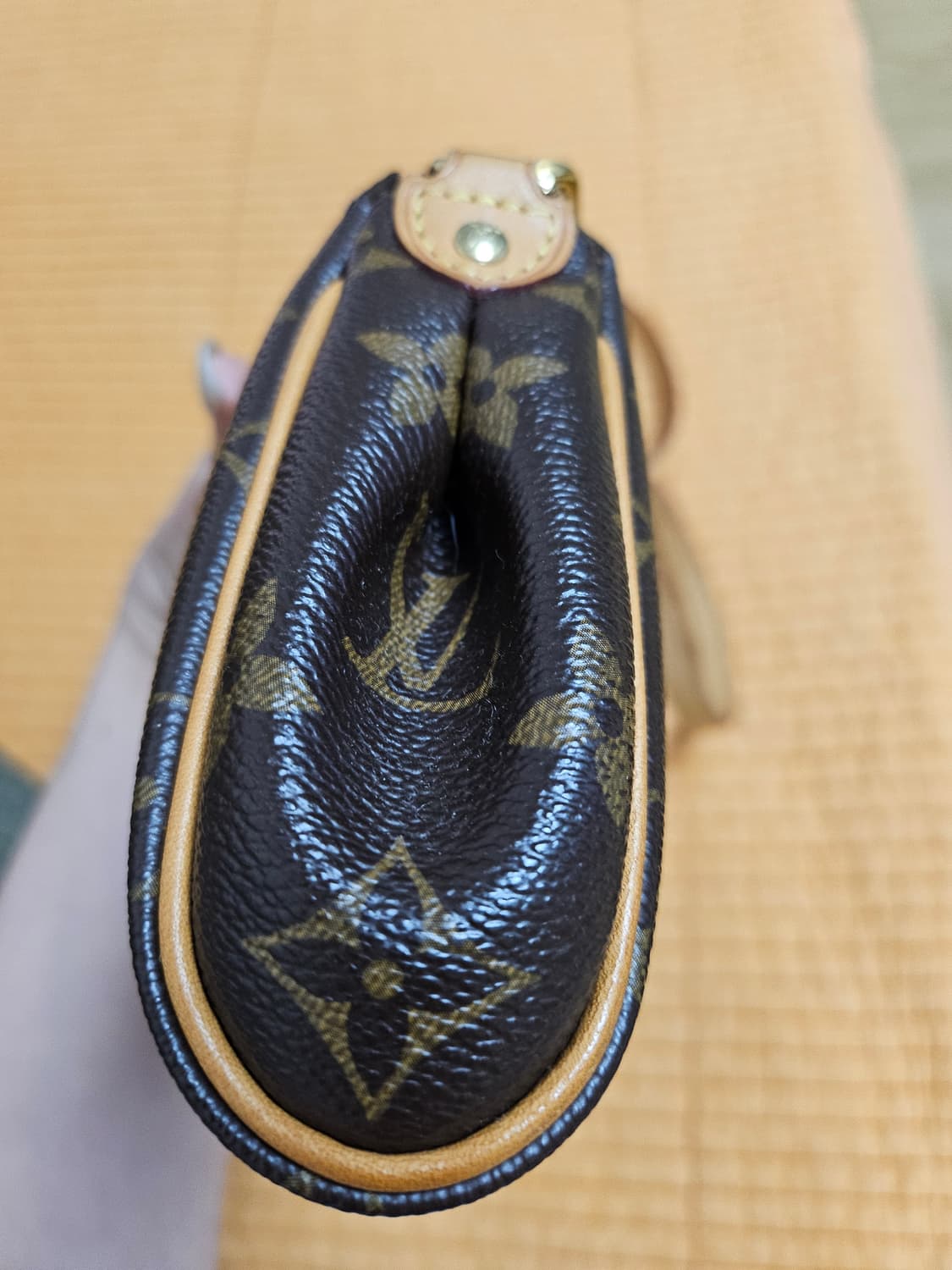 루이비롱 모노그램 에바클러치(정품) 상품이미지7