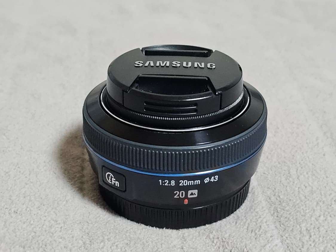 삼성 미러리스 NX 마운트 20mm 단렌즈 상품이미지1