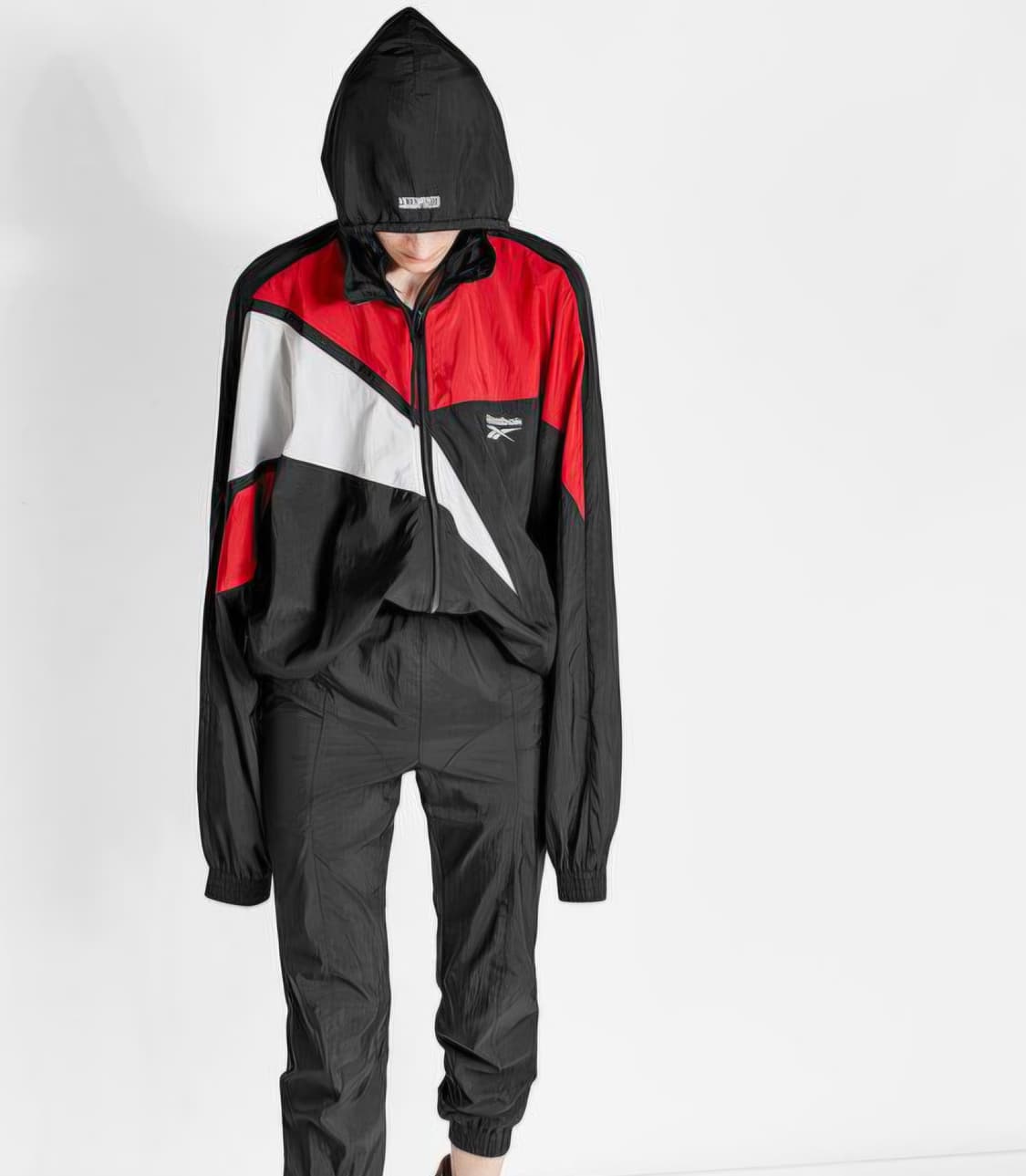 [L] 베트멍 x 리복 트랙 자켓 검빨 상품이미지2