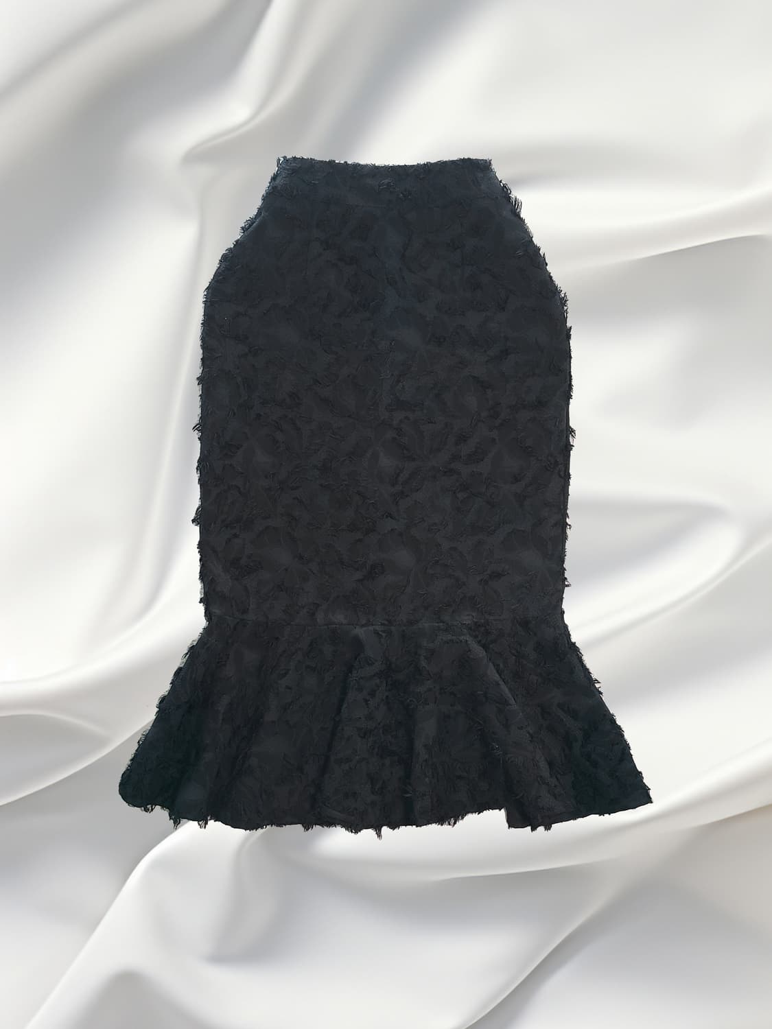 플라워 텍스처 머메이드 블랙 스커트 상품이미지1