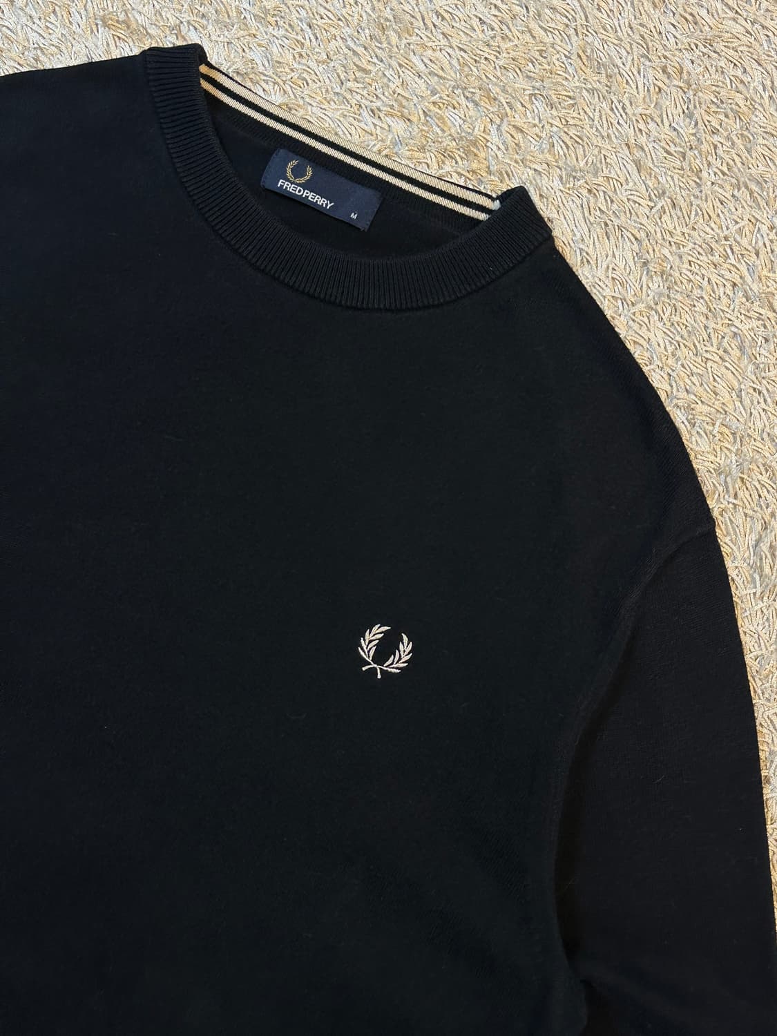 프레드페리 FREDPERRY 라운드넥 코튼 니트 블랙 상품이미지2