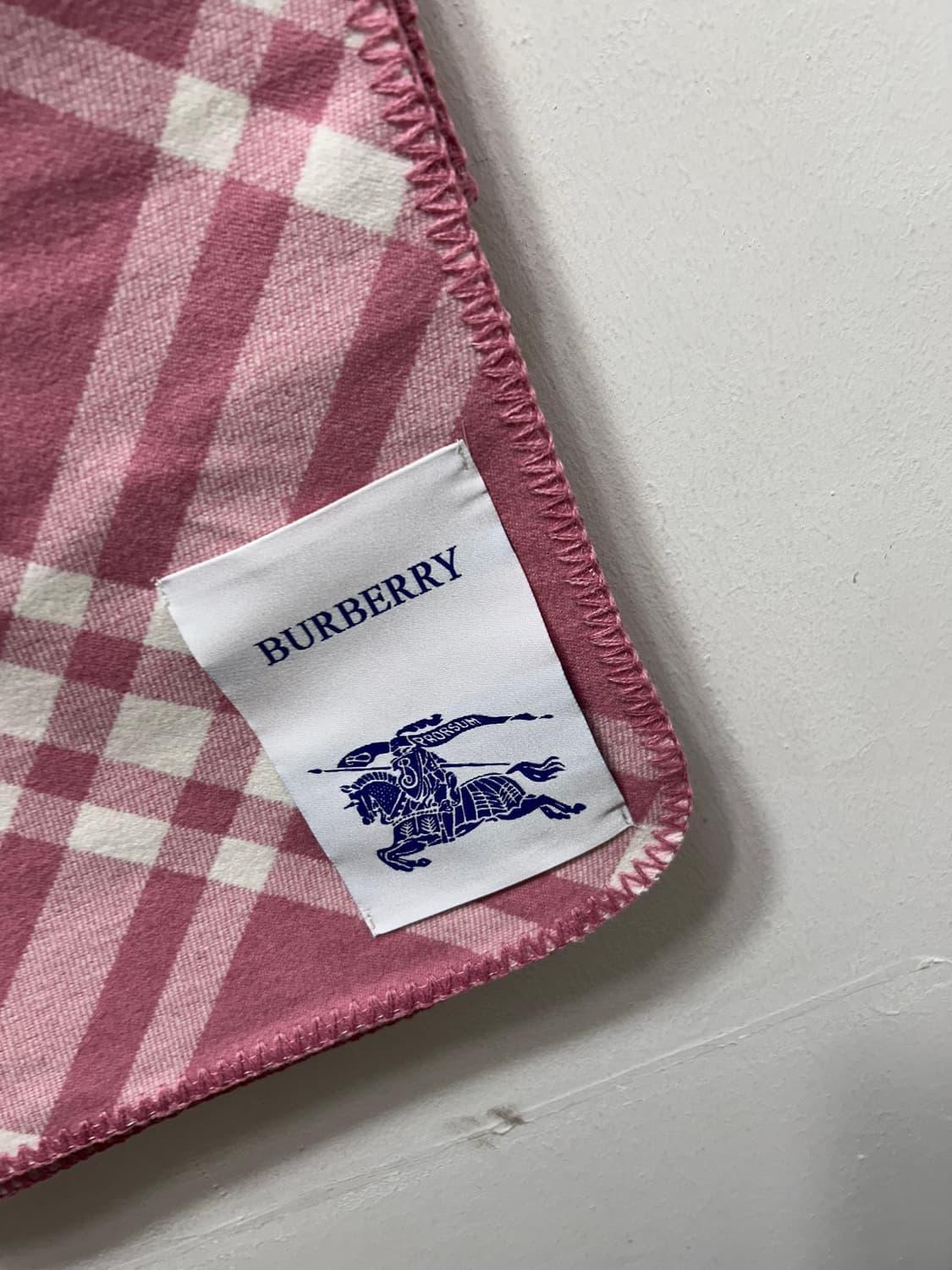 버버리 체크 핑크 머플러 새상품  상품이미지2