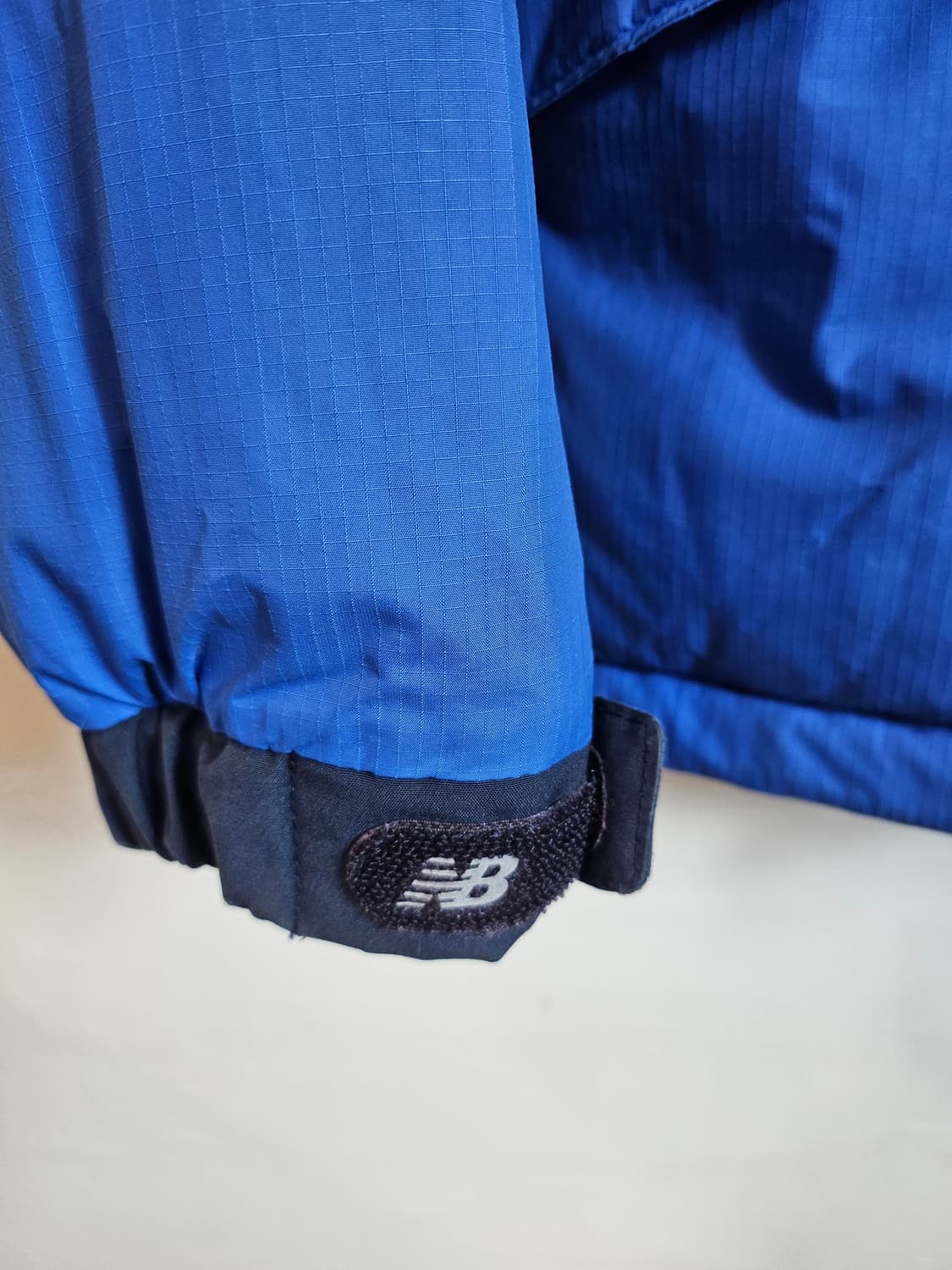 뉴발란스 RESCUE TEAM 구스다운 패딩 90 M 상품이미지4