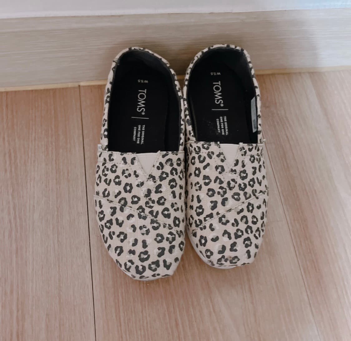 TOMS LEOPARD PLAT SHOES 상품이미지1