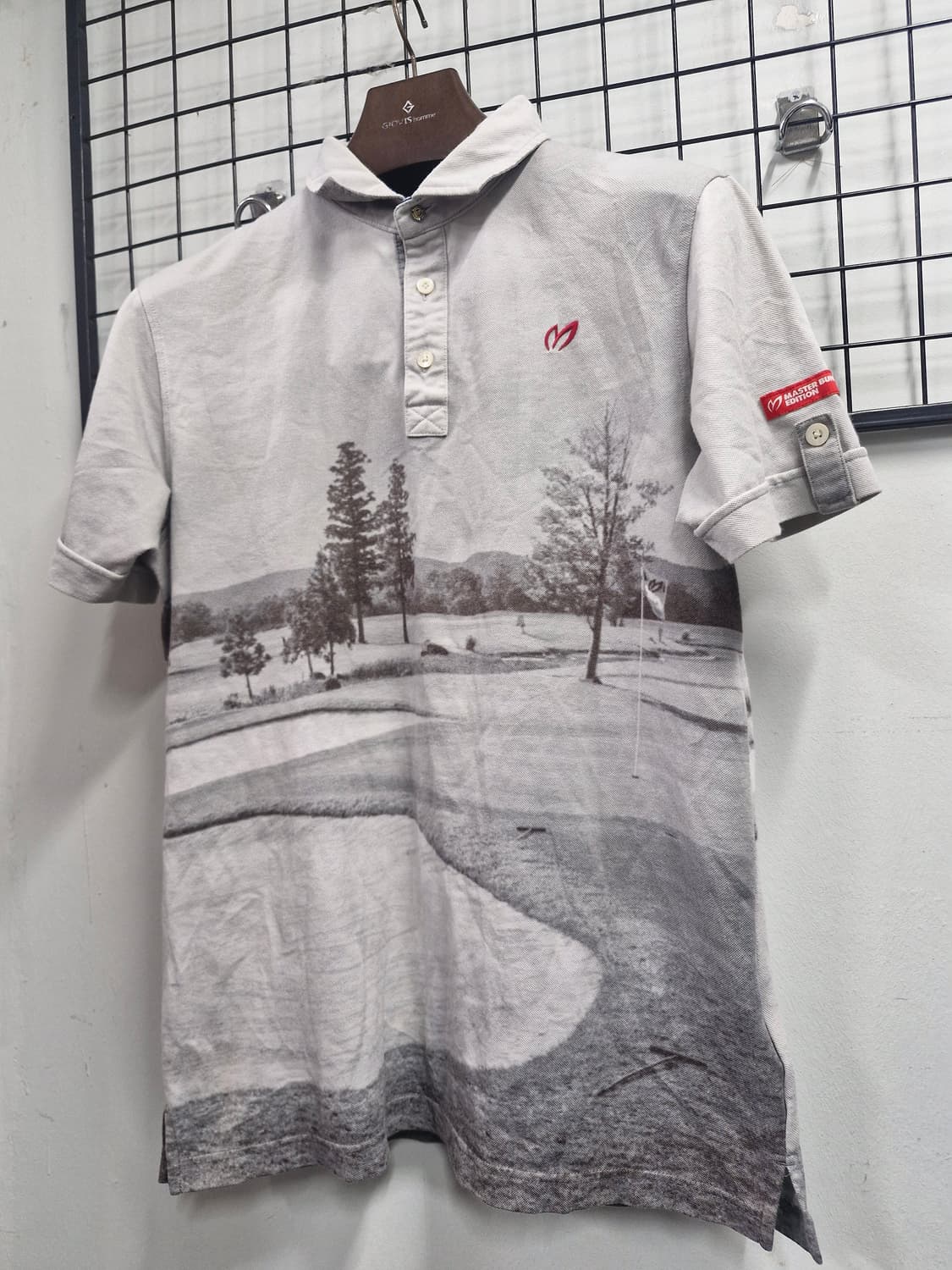 100-105XL 마스터바니에디션 프린팅 카라 반팔티. 상품이미지3