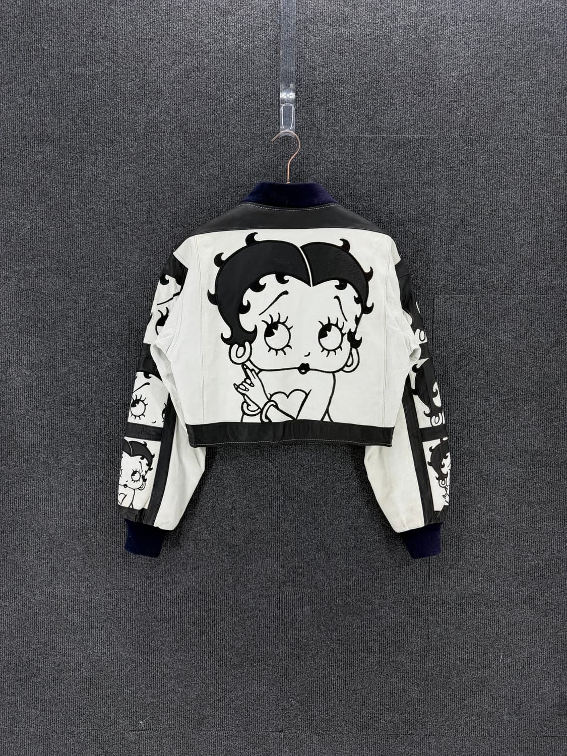 1994년 몬타나튠즈 베티붑 크롭 레더자켓 상품이미지1