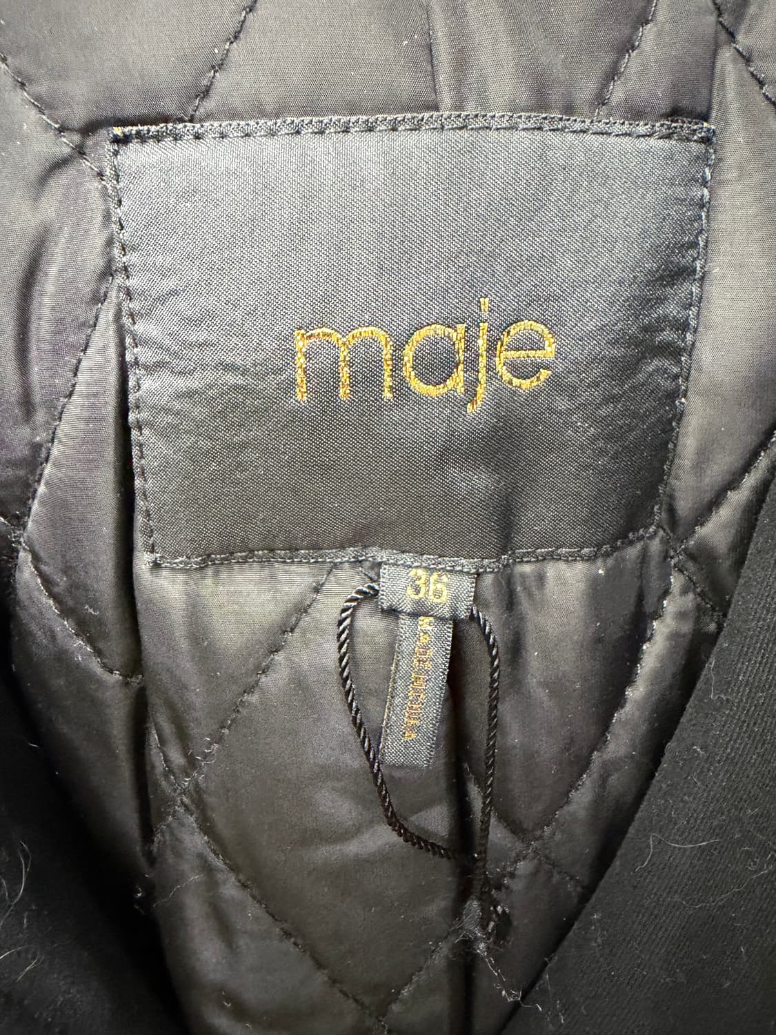 정품) 마쥬 신형 여성 오버핏 블랙 라쿤퍼 후드 자켓 36 상품이미지6