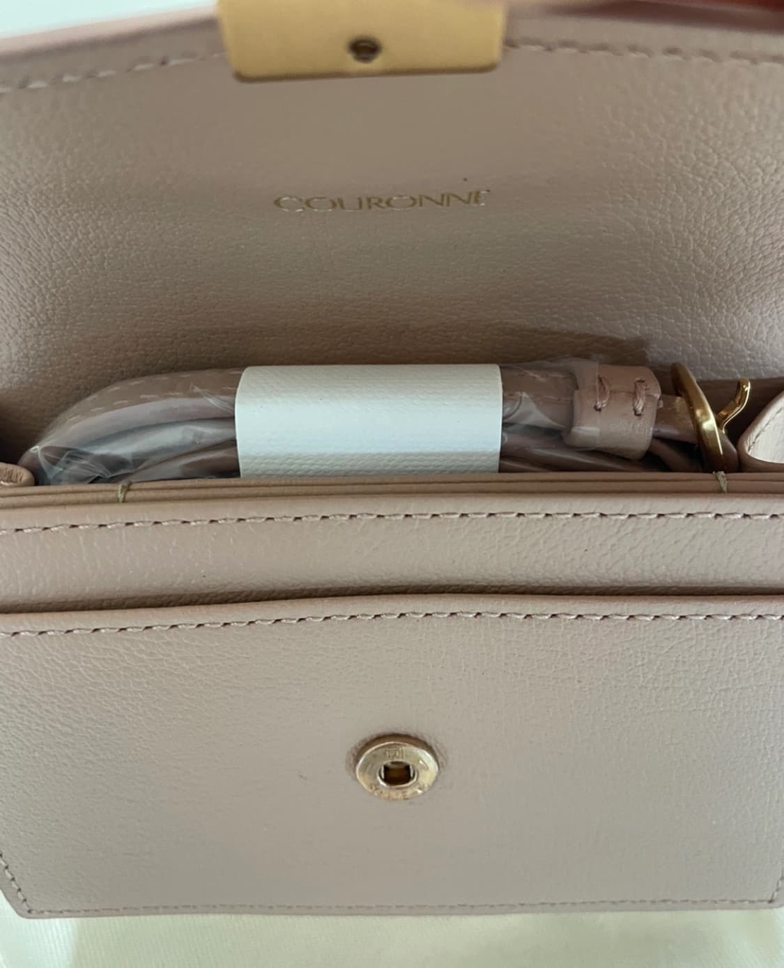 쿠론 여성용 클로이 캣 숄더 명함 지갑 상품이미지3