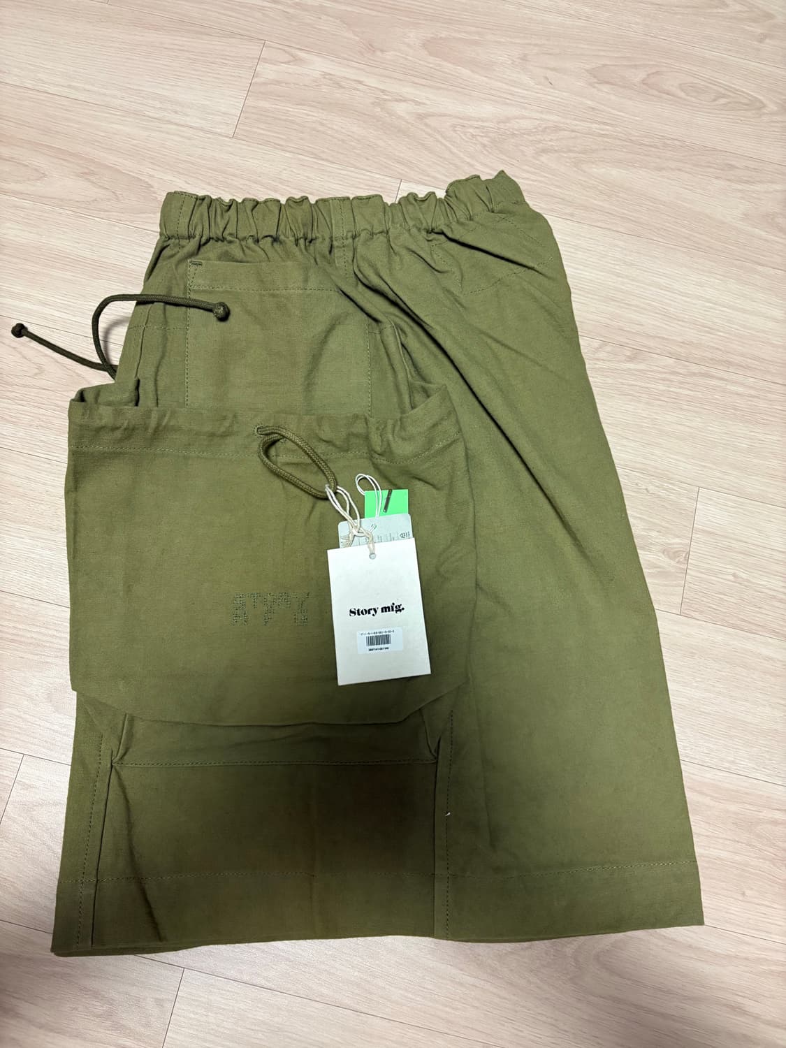 story mfg 솔트 반바지 카키 s사이즈 새상품 상품이미지3
