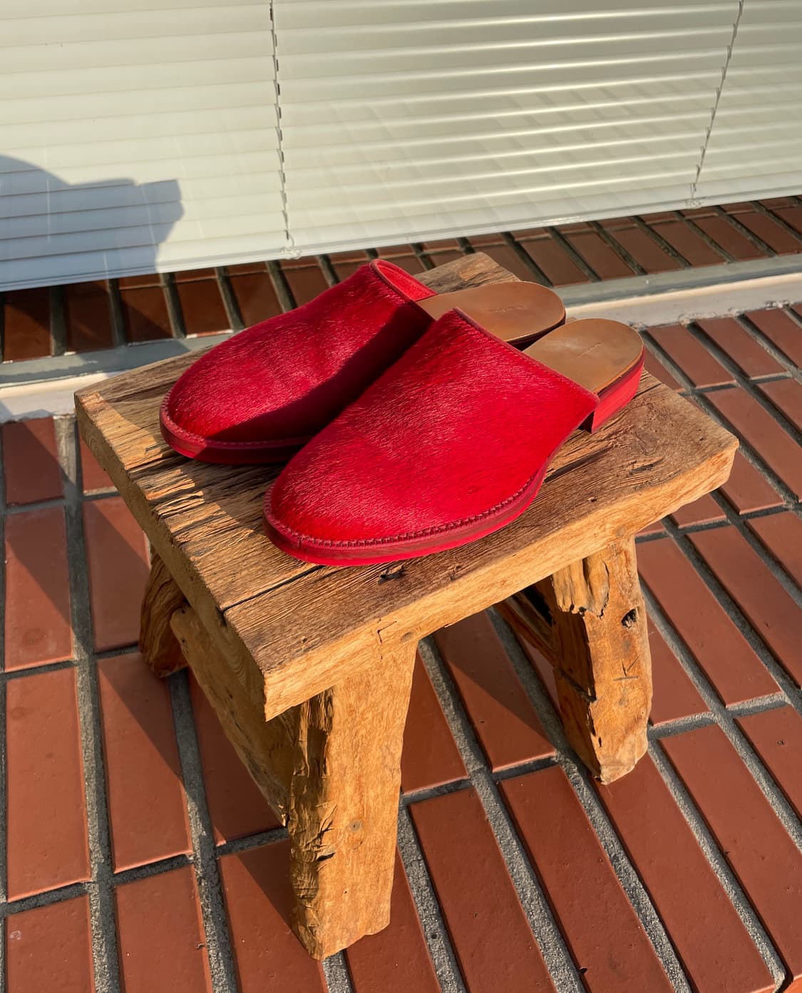 핸더스킴 (Hender Scheme) 치크 헤어 뮬 상품이미지1