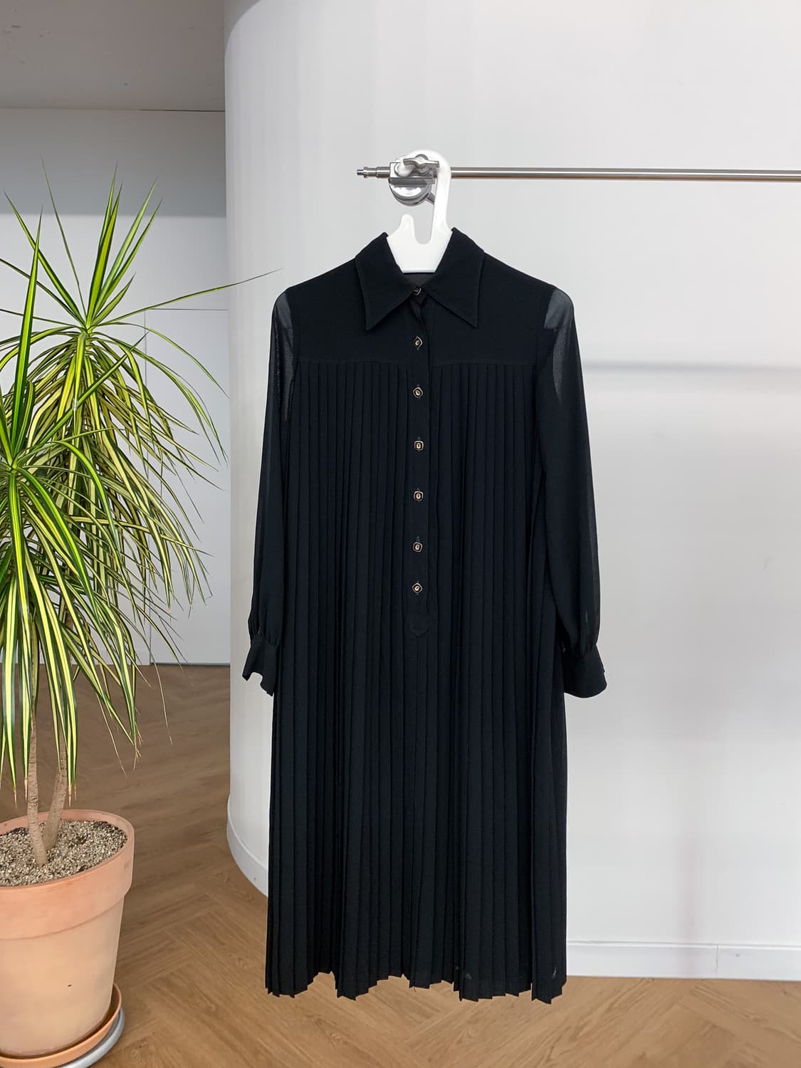 블랙 플리츠 미디 원피스 90  상품이미지5