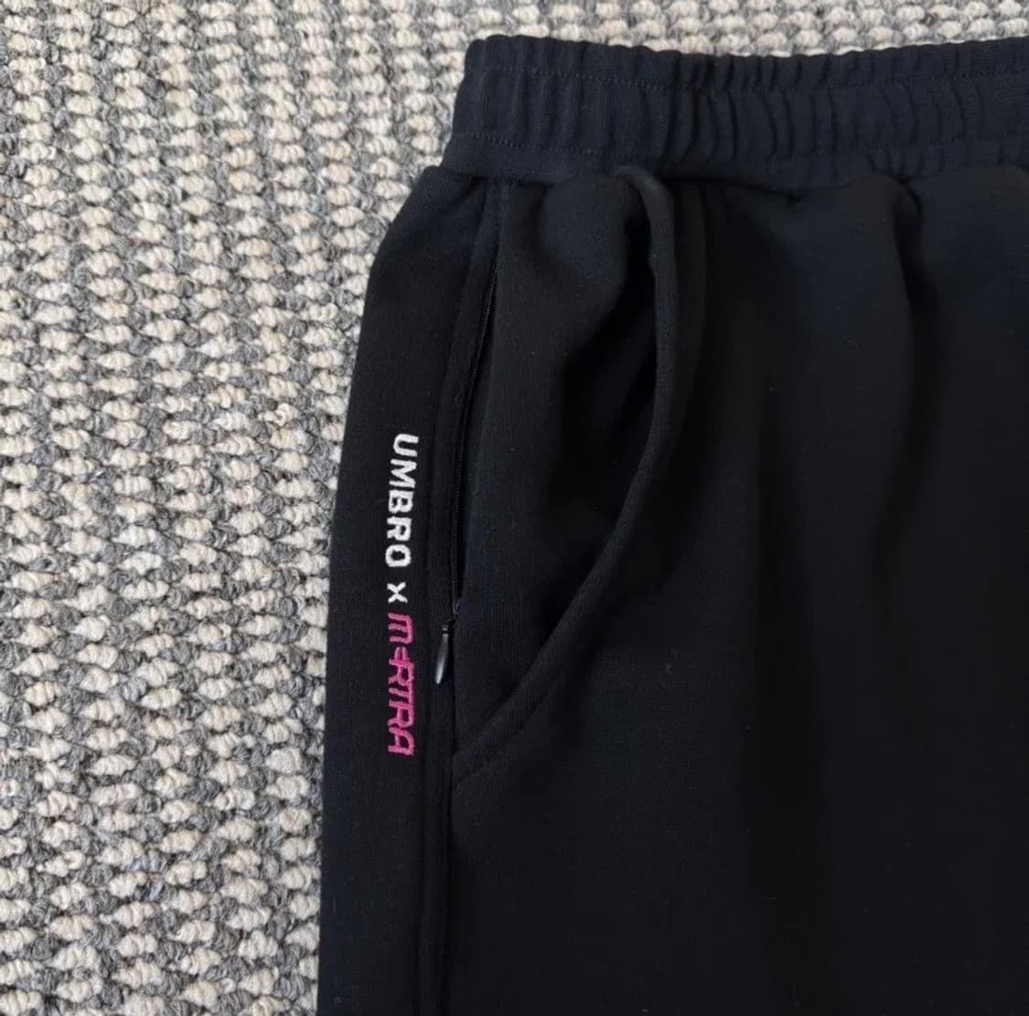 [새상품]umbro x mertra 콜라보 조거 상품이미지2