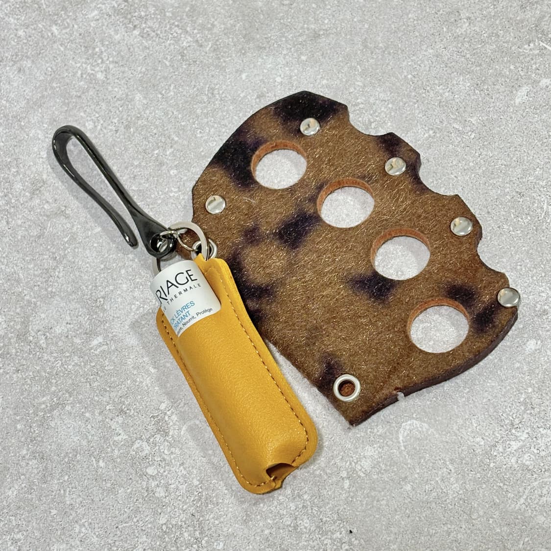 Oribell 레오파드 호피 송치털 파워 너클 립밤케이스 키링 열쇠고리 상품이미지7