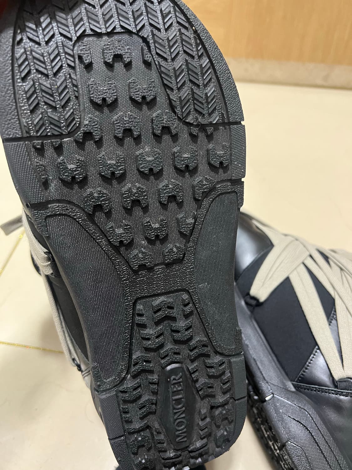 릭오웬스 몽클레어 앰버부츠 44 상품이미지4