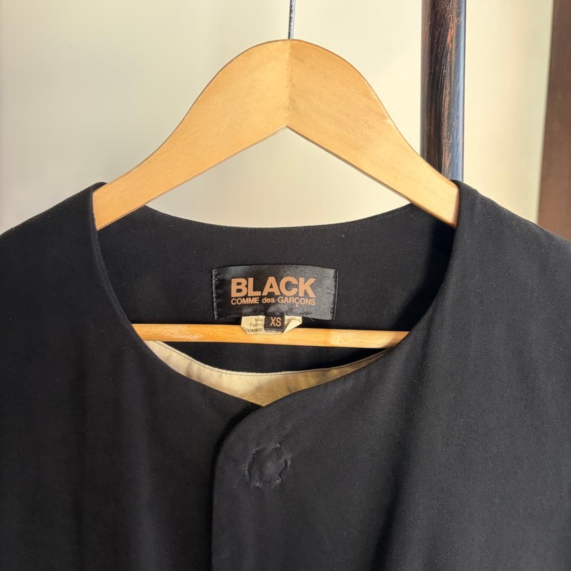 15380 - 꼼데가르송 블랙 논카라 자켓 상품이미지5