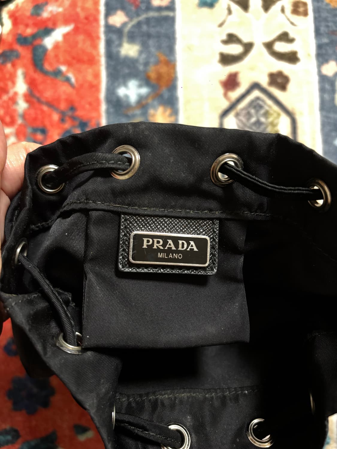 프라다 복조리 버킷 크로스백 상품이미지2