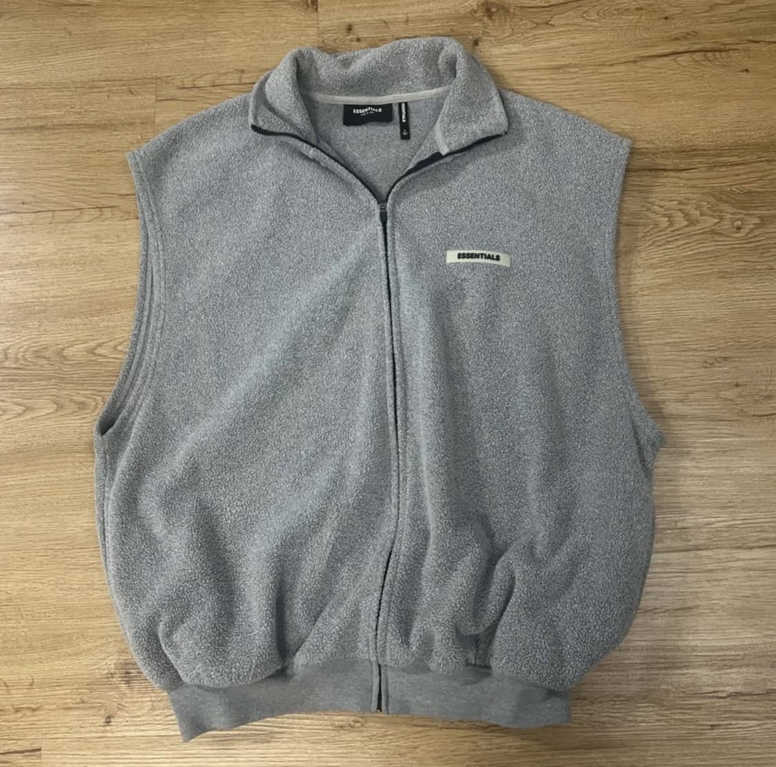 에센셜 폴라 플리스 베스트 상품이미지1