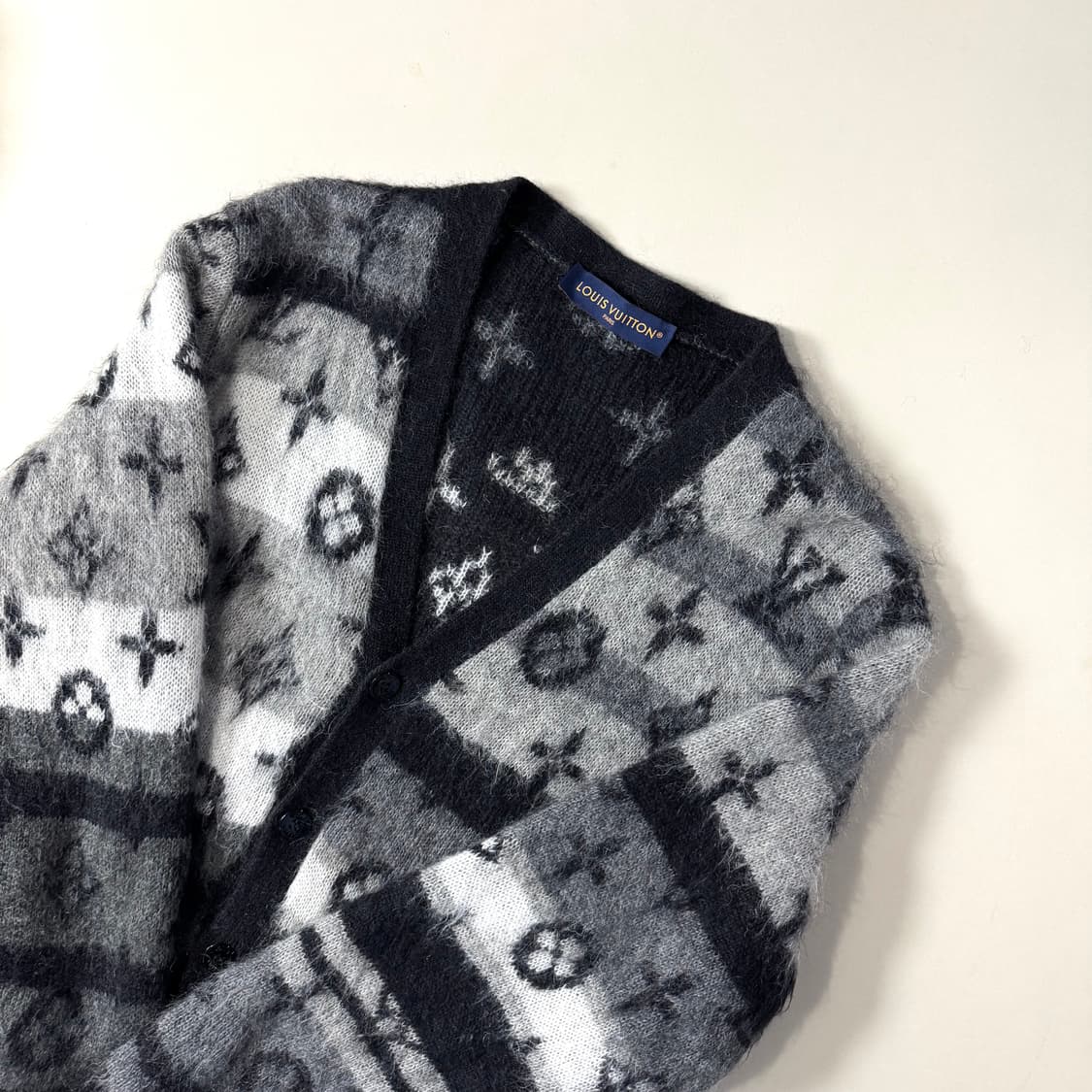 [백화점판/L]루이비통 모헤어 가디건 상품이미지2