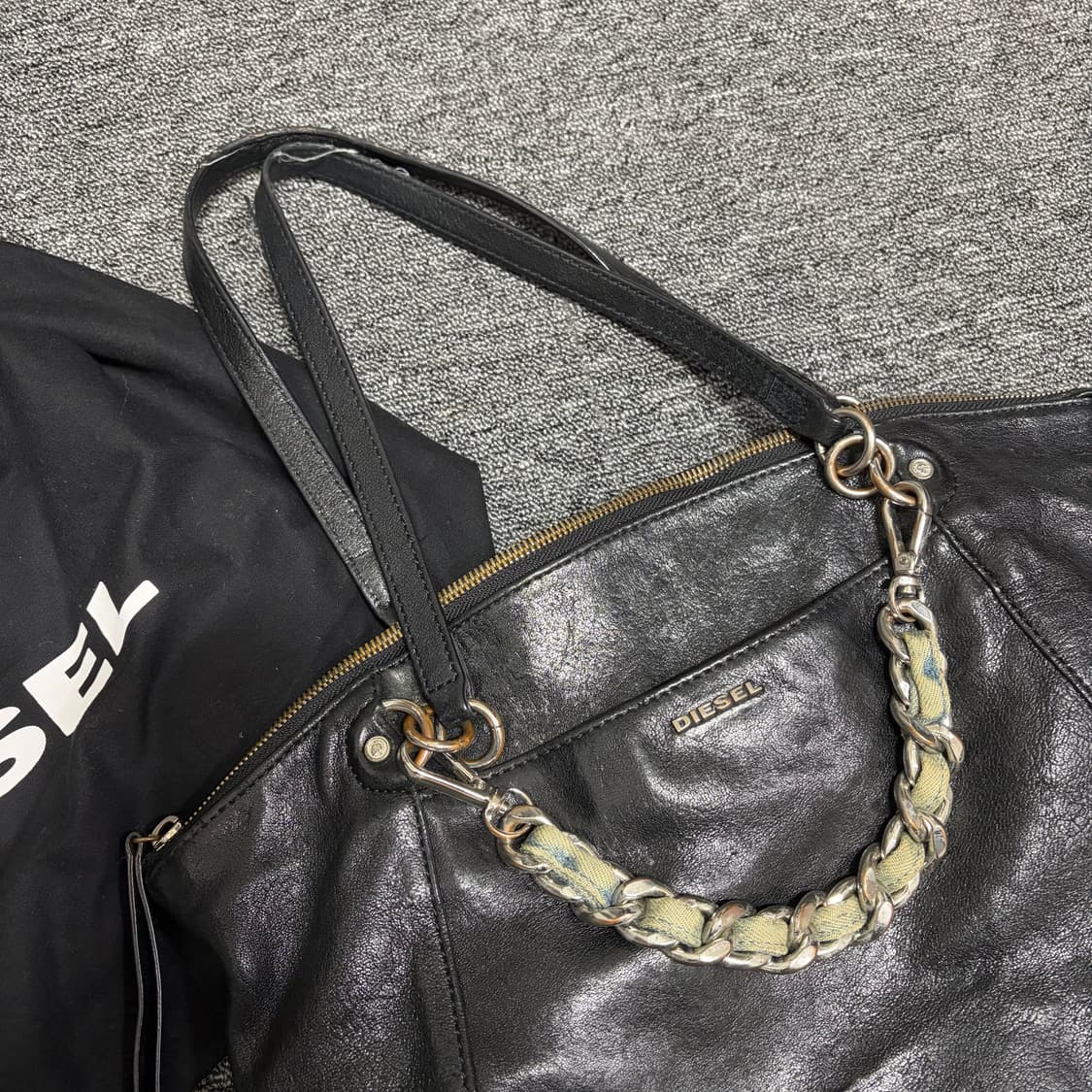 {Diesel} chain leather bag 상품이미지2