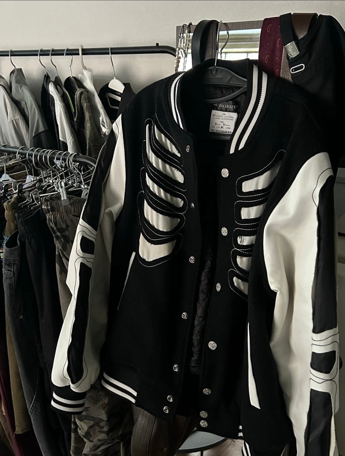 써저리 바시티 초판 상품이미지1