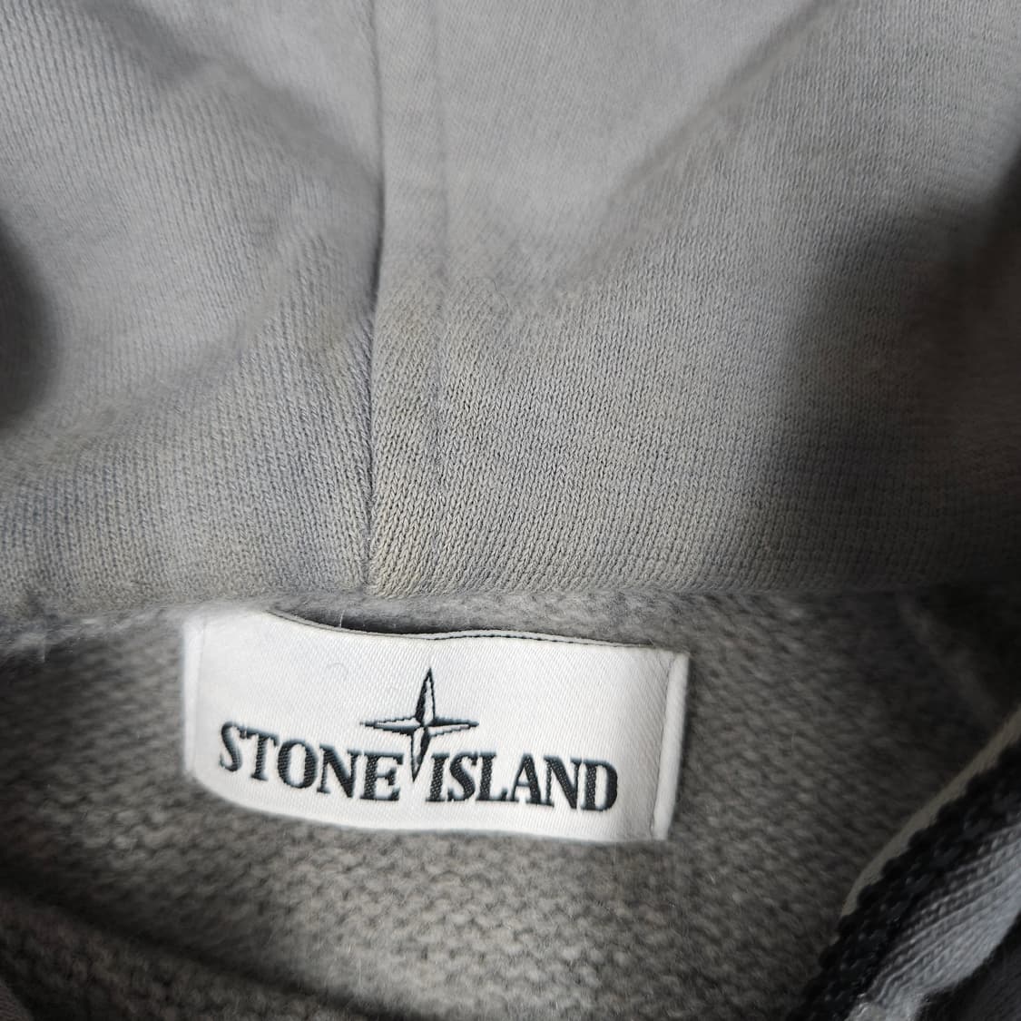 스톤아일랜드 와펜 후드 니트 상품이미지4