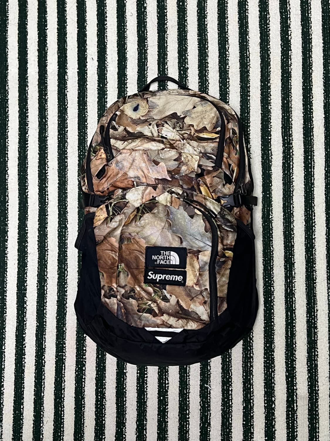 Supreme x The North Face Pocono Backpack 상품이미지2