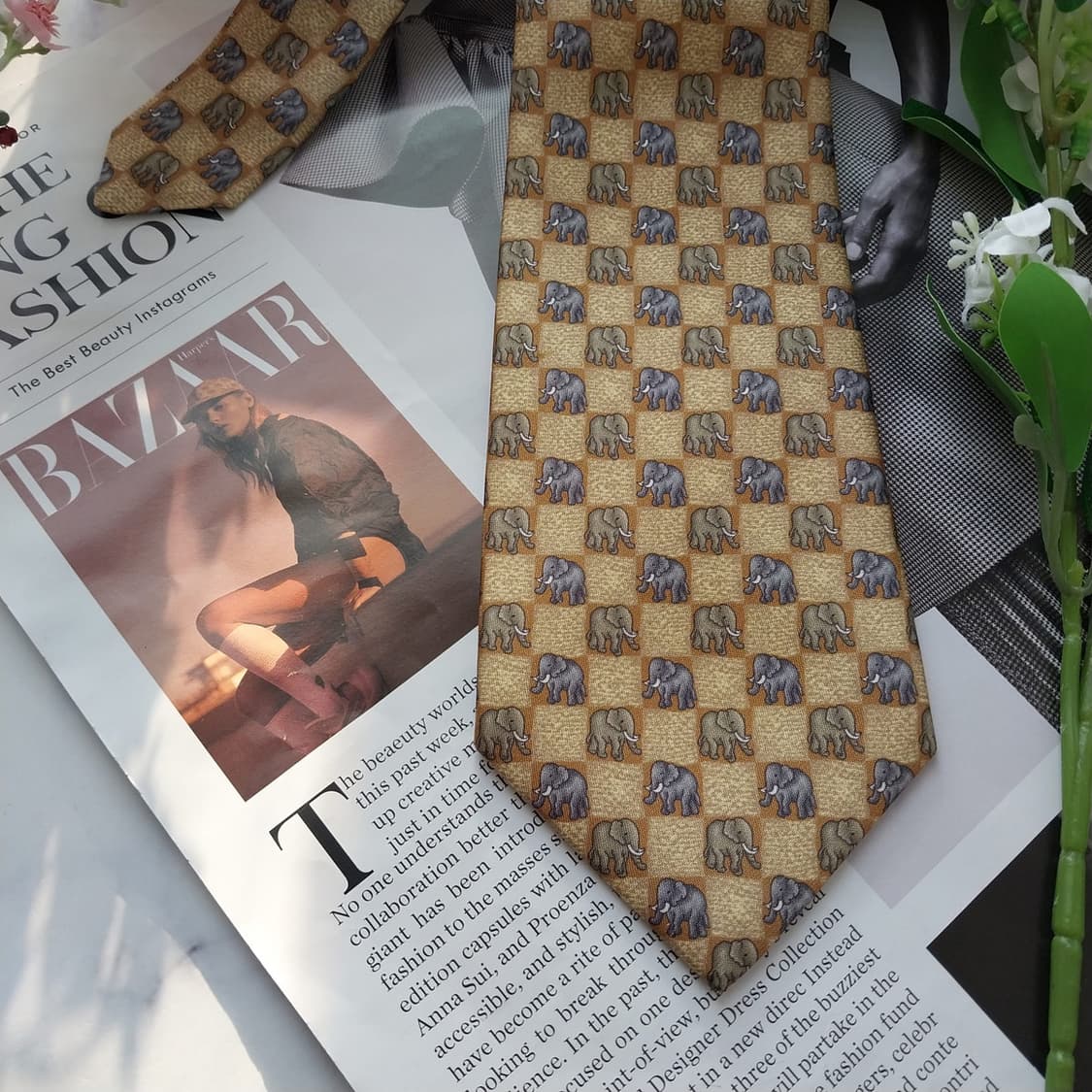 짐톰슨 실크 브라운 코끼리 패턴 넥타이 9.1cm A+등급 K1707
 상품이미지4