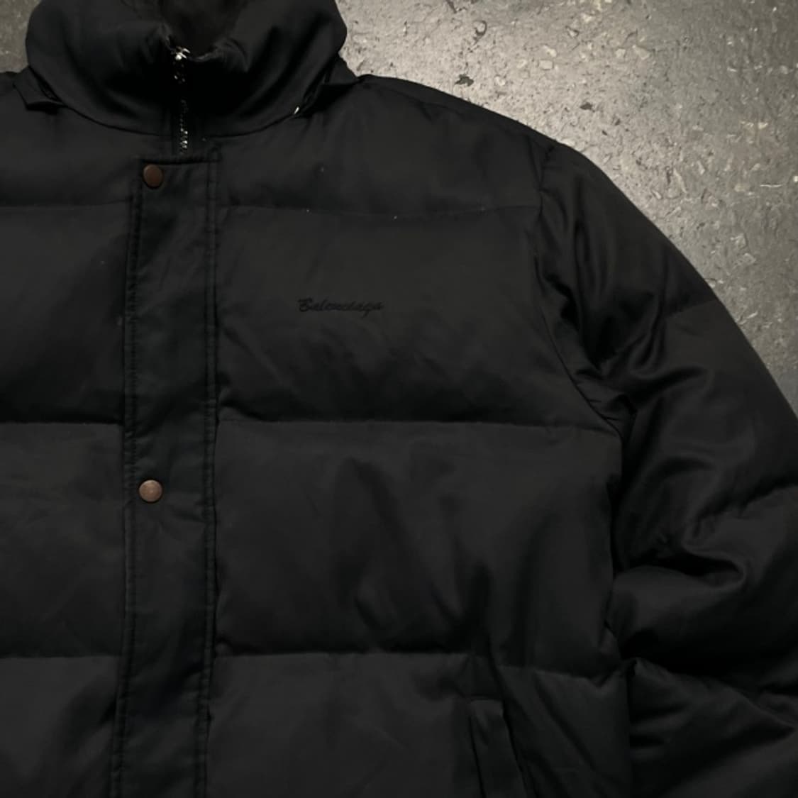 100 발렌시아가 푸퍼 패딩 상품이미지2