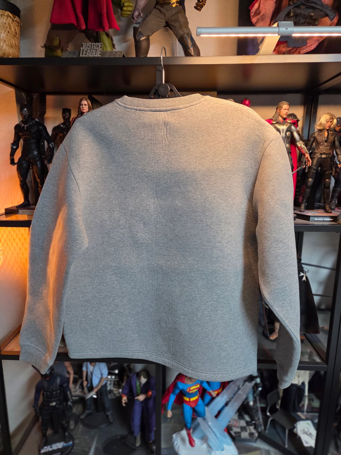 알렉산더왕 X H&M 네오플랜 맨투맨 회색 라지사이즈 상품이미지2