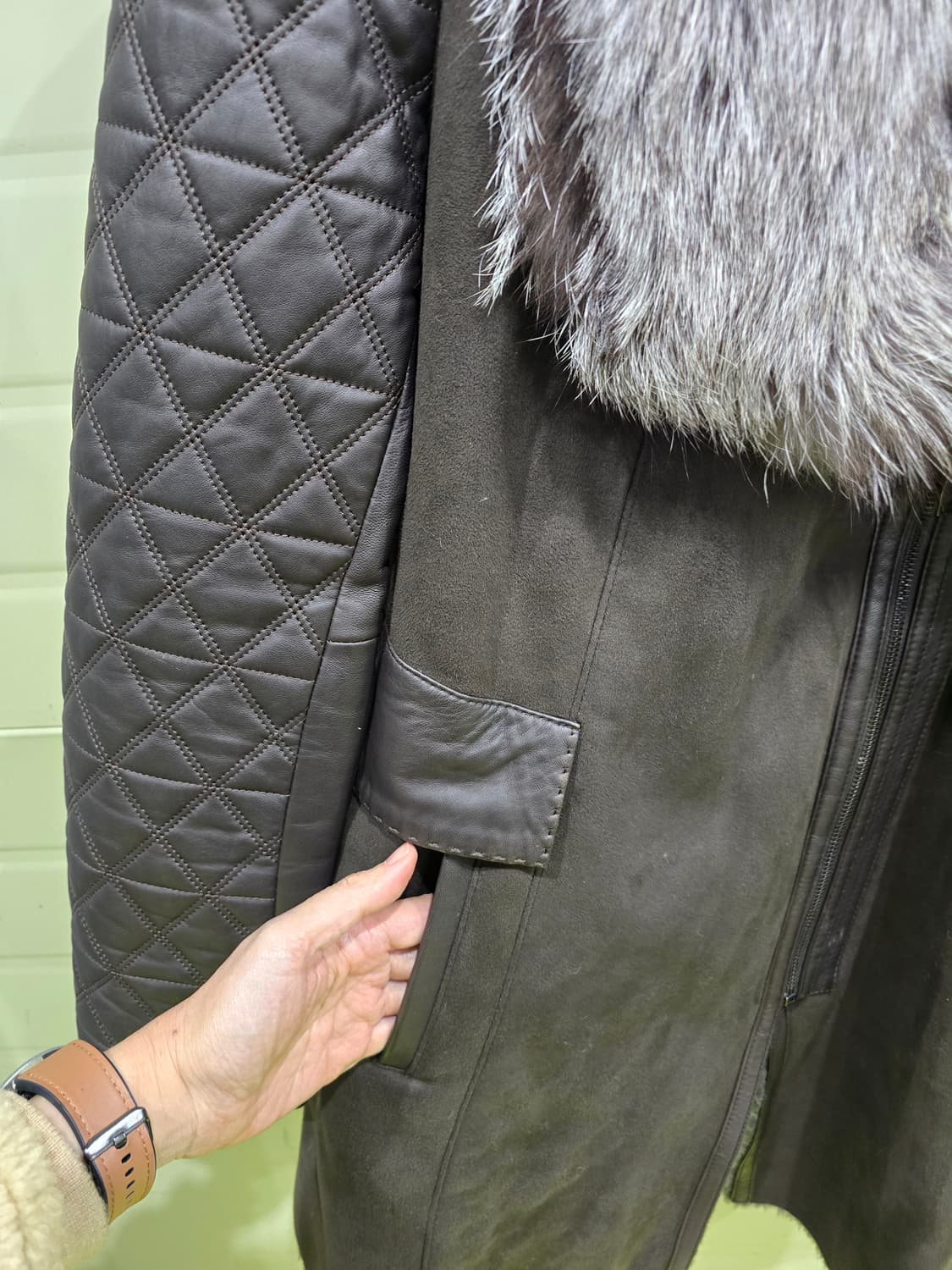 퍼 무스탕 양구죽 코트 브라운 상품이미지3