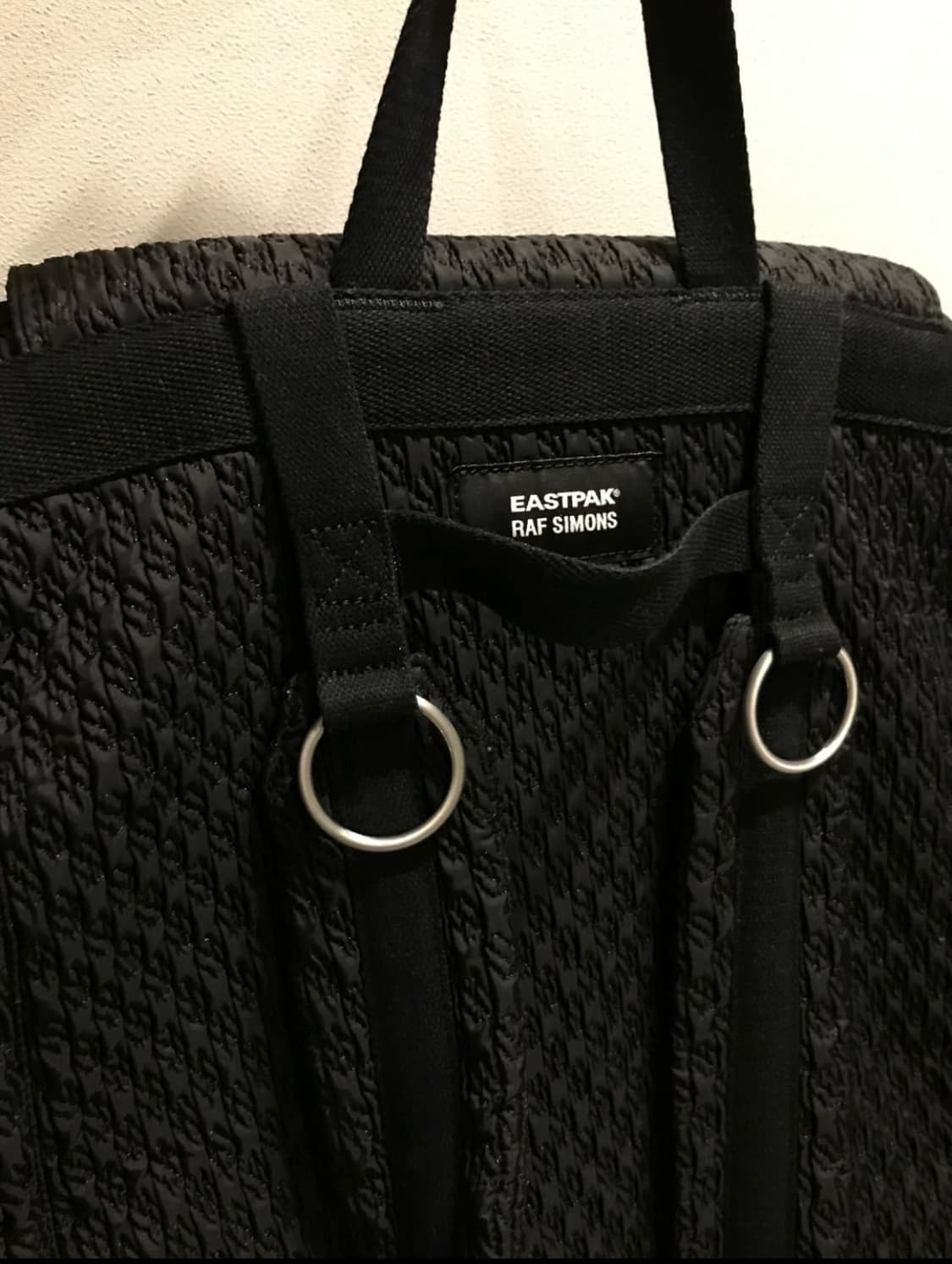 라프시몬스x이스트팩 탑로드 백팩 상품이미지3