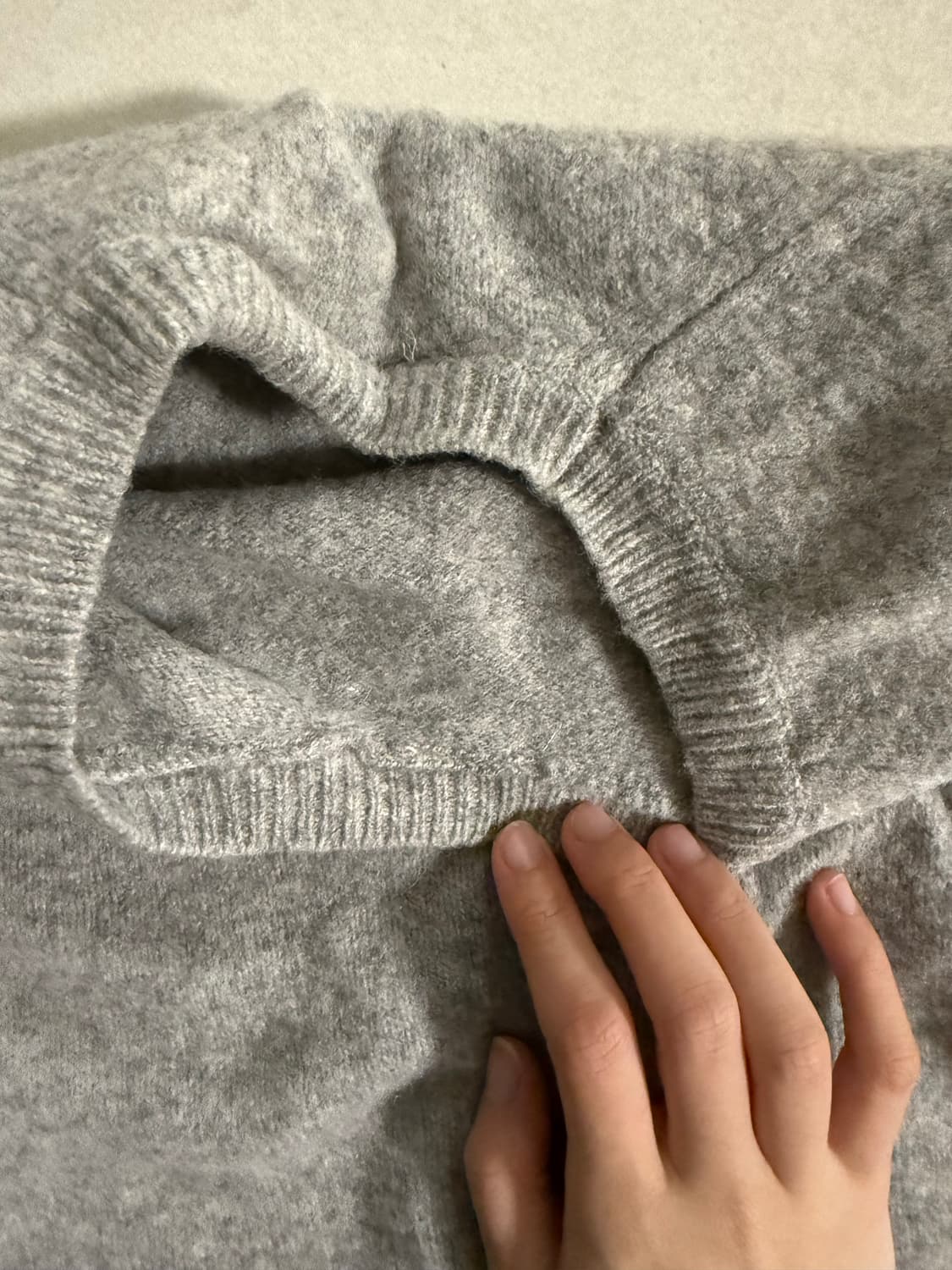 라코스테 라운드넥 니트 상품이미지3