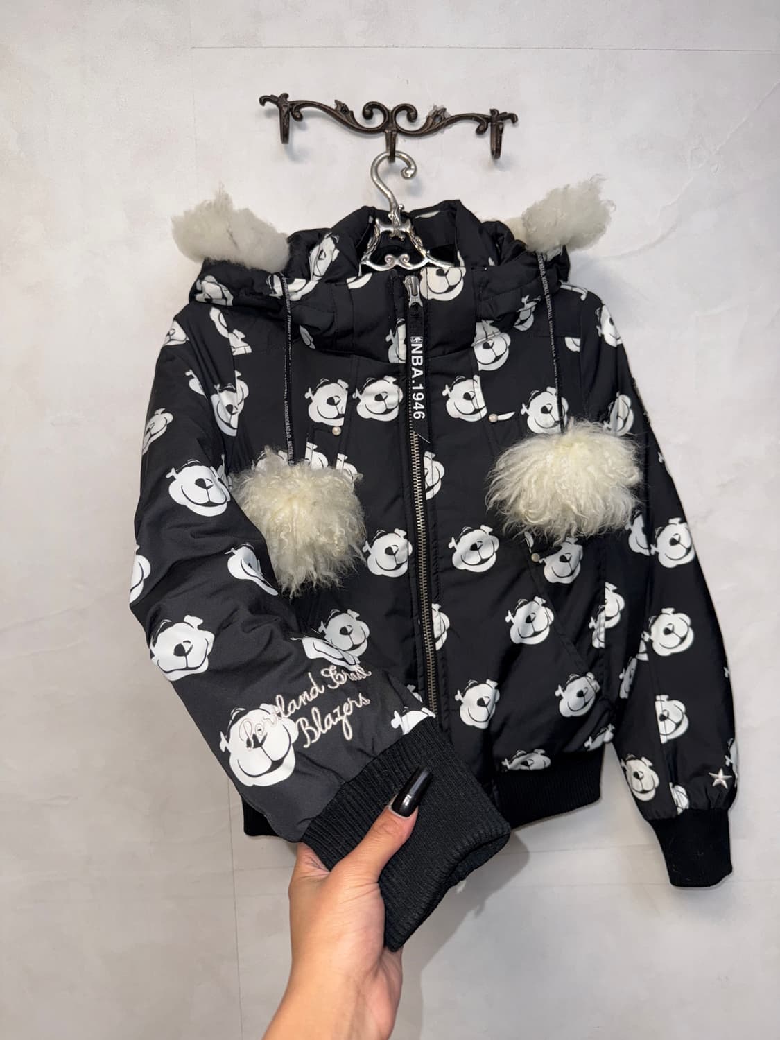 NBA goose down black bear fur hood 패딩 상품이미지2