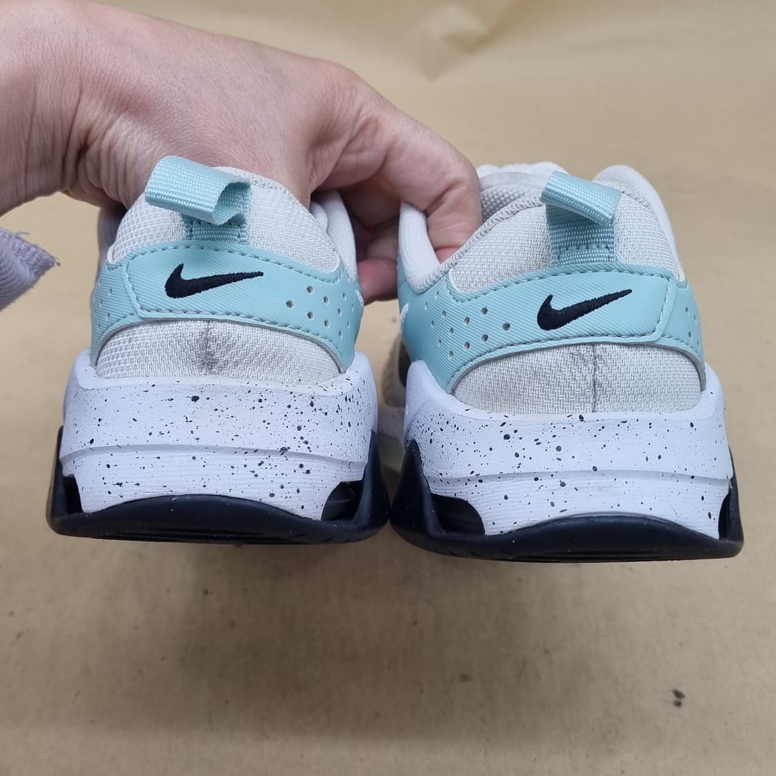 나이키 줌벨라 6 여성운동화 230 상품이미지4