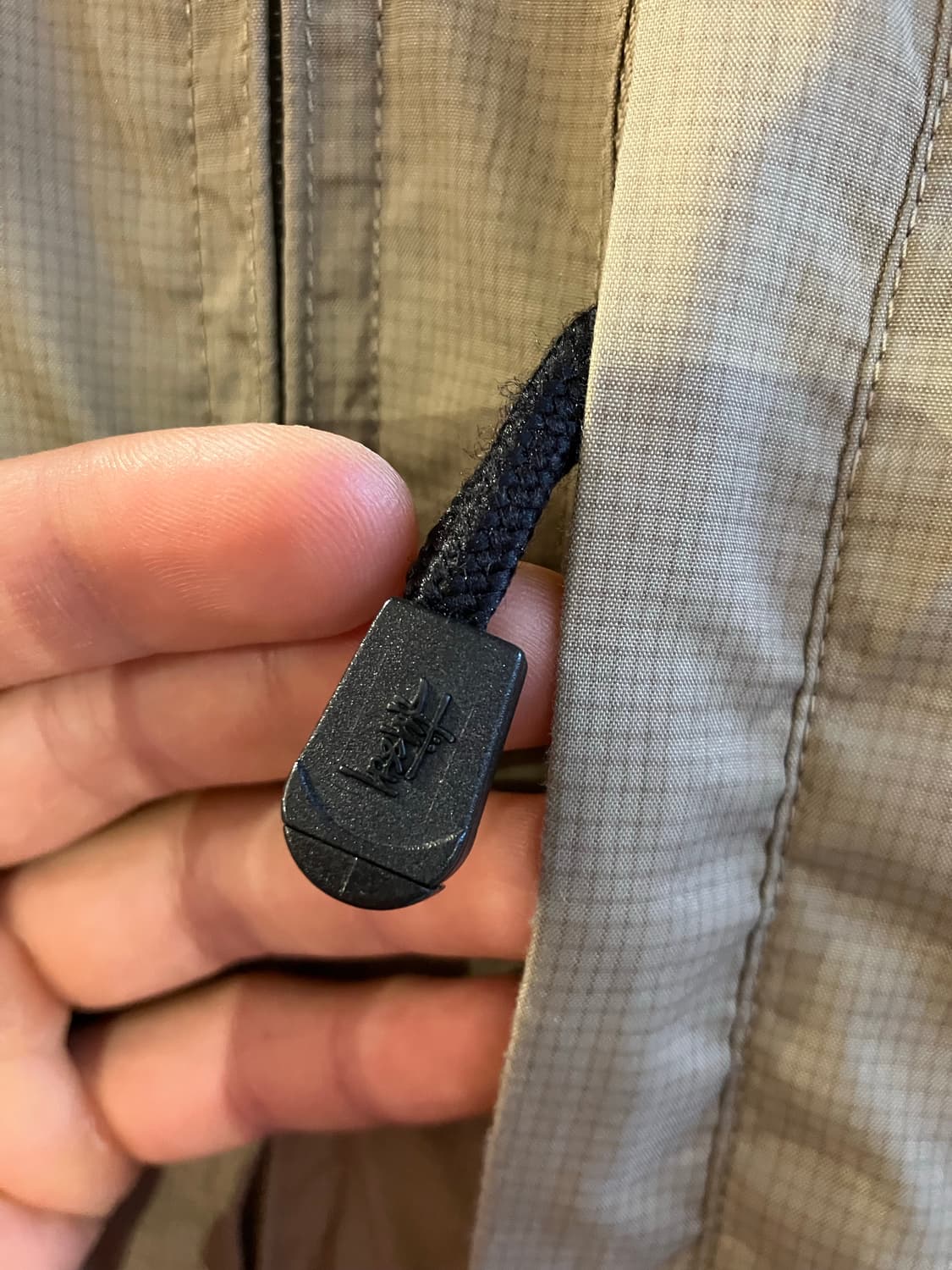 스투시 후드 바람막이 상품이미지3