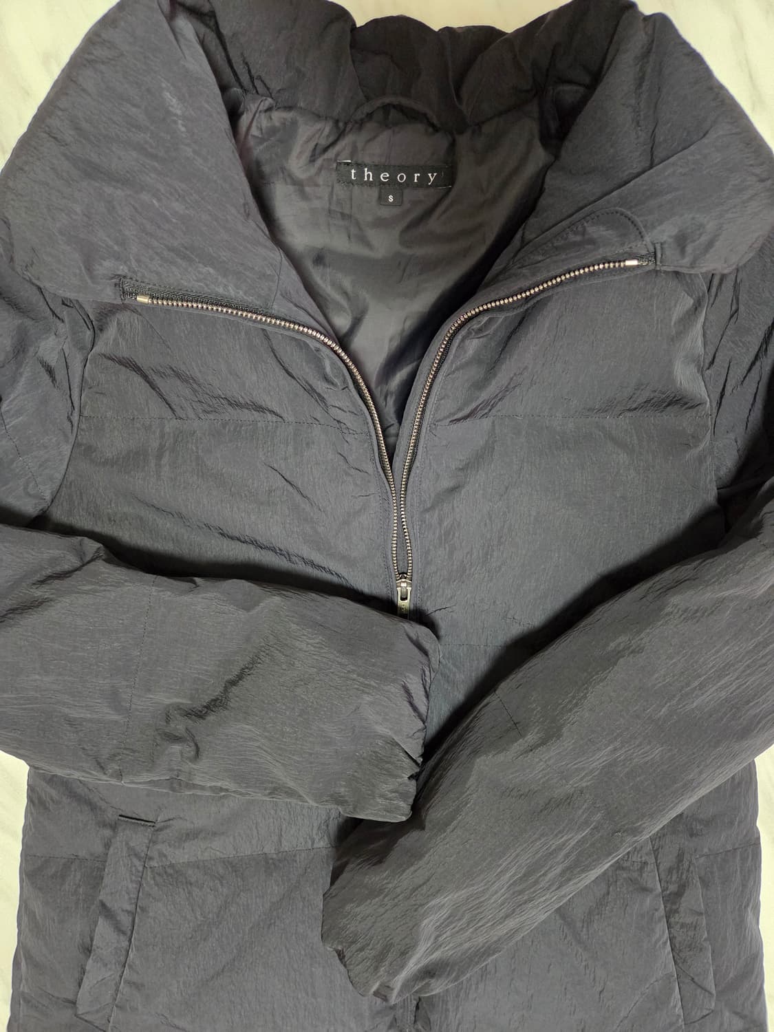 띠어리 여성 롱 다운 패딩 상품이미지10