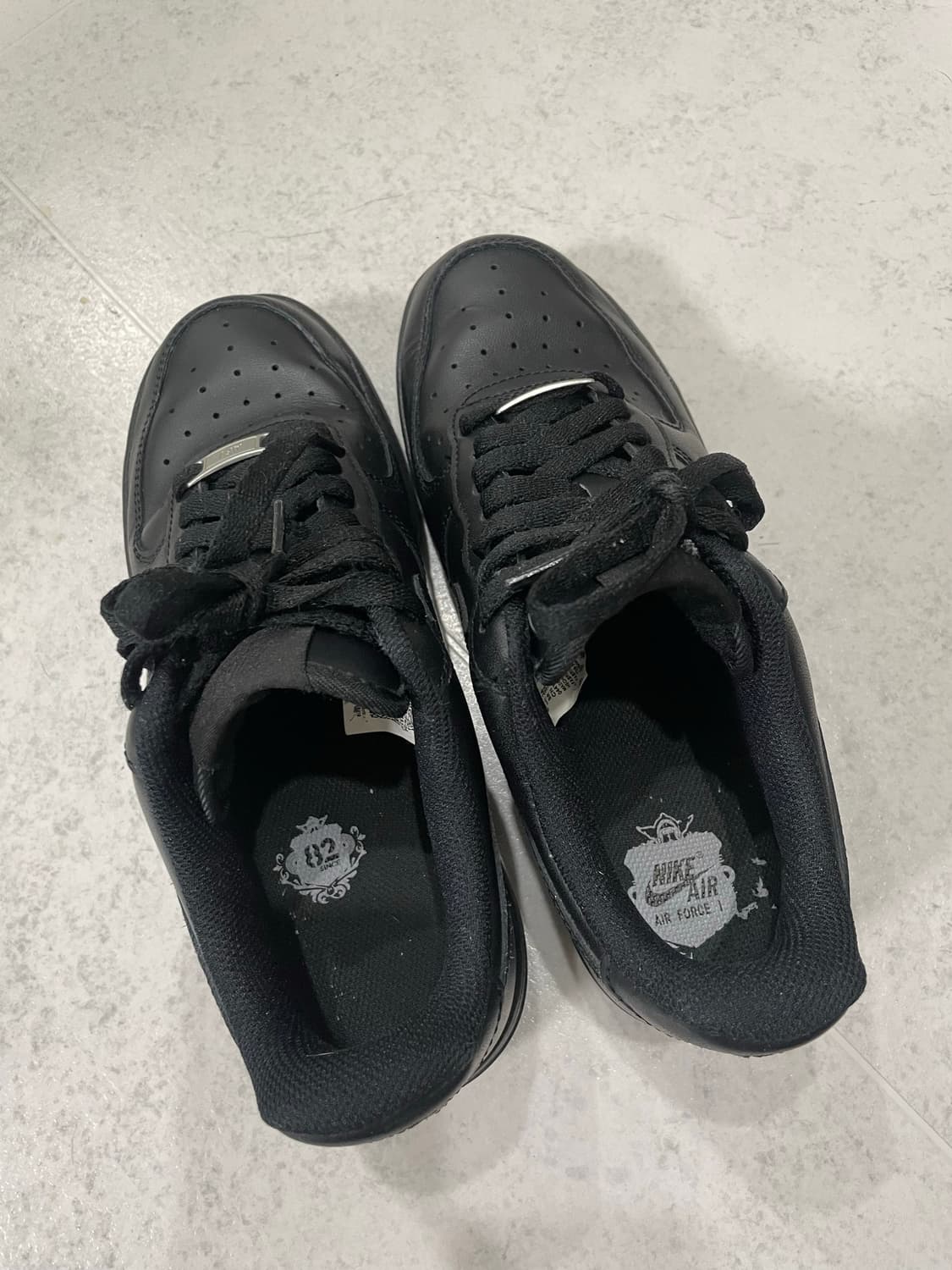 나이키 W 에어포스1 올블랙 240 상품이미지4