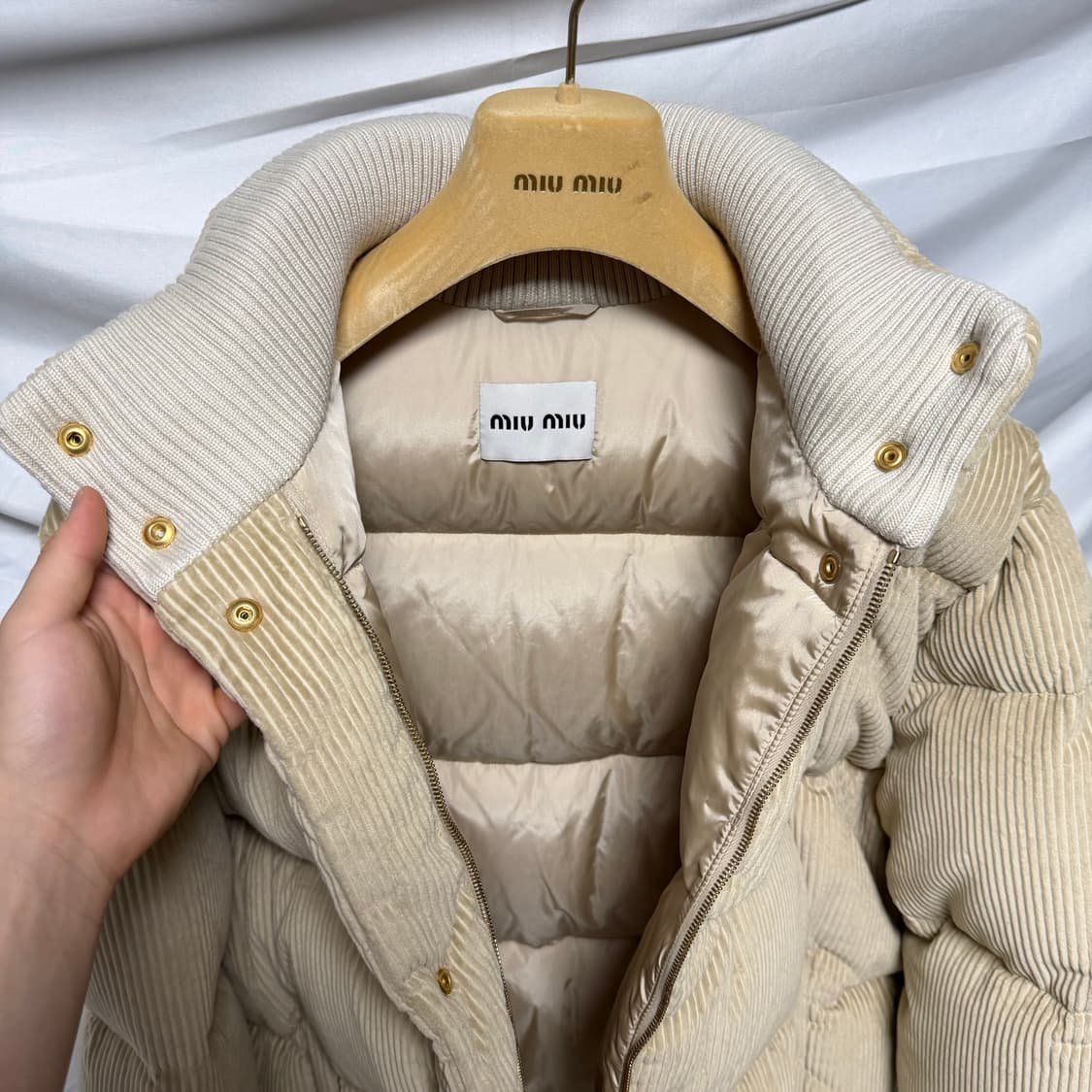 [S+급/42] 미우미우 코듀로이 패딩 점퍼 샌드 베이지 상품이미지6