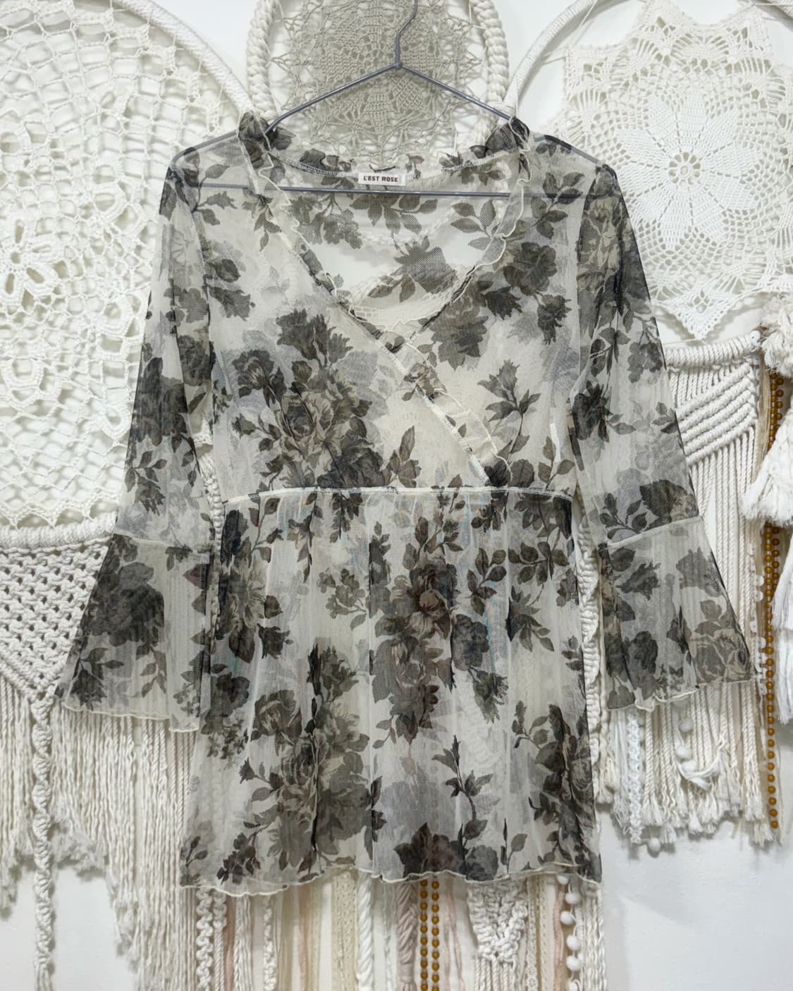 Lest rose Mesh Lace Blouse 상품이미지1