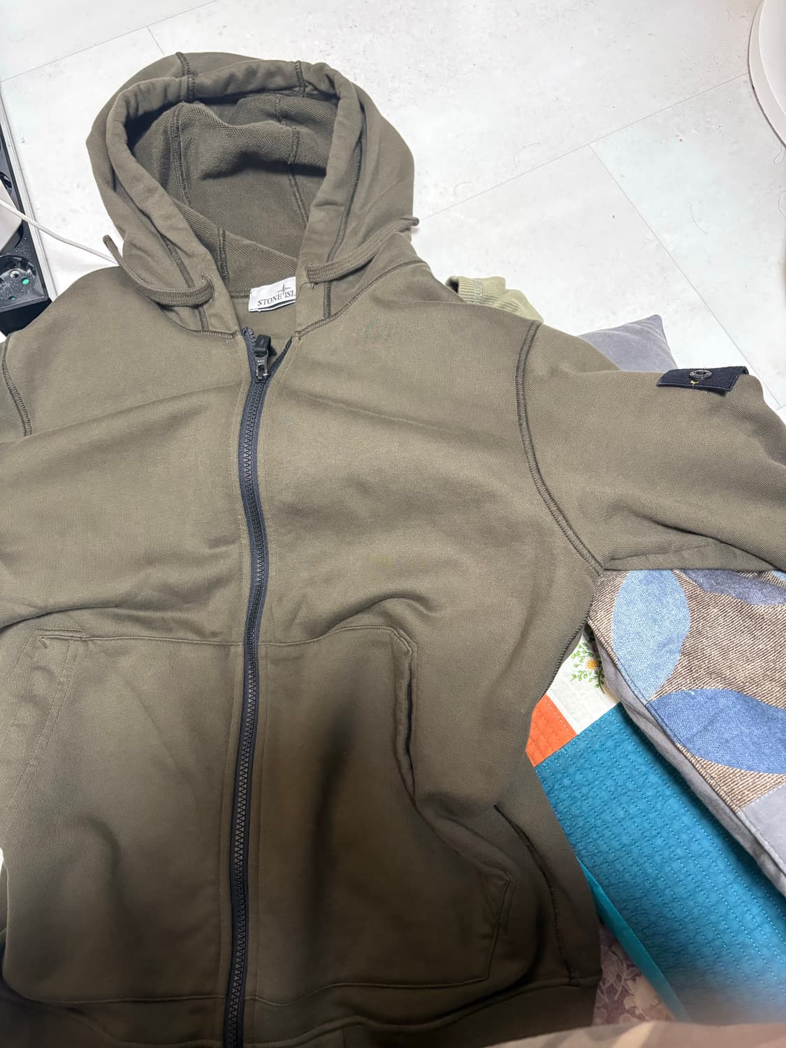 스톤아일랜드 후드집업m 상품이미지2