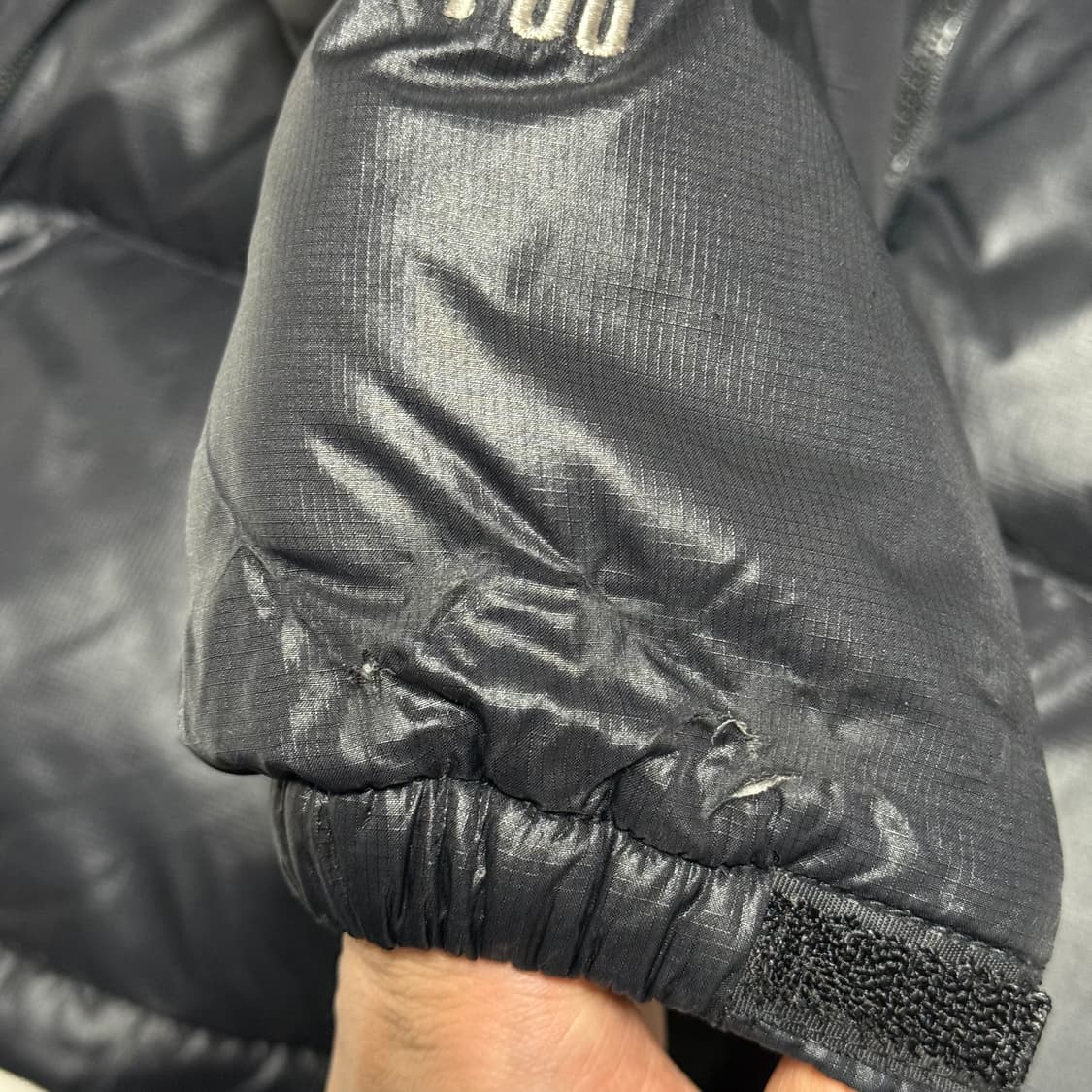 100 노스페이스 눕시 700 올블랙 패딩 상품이미지5