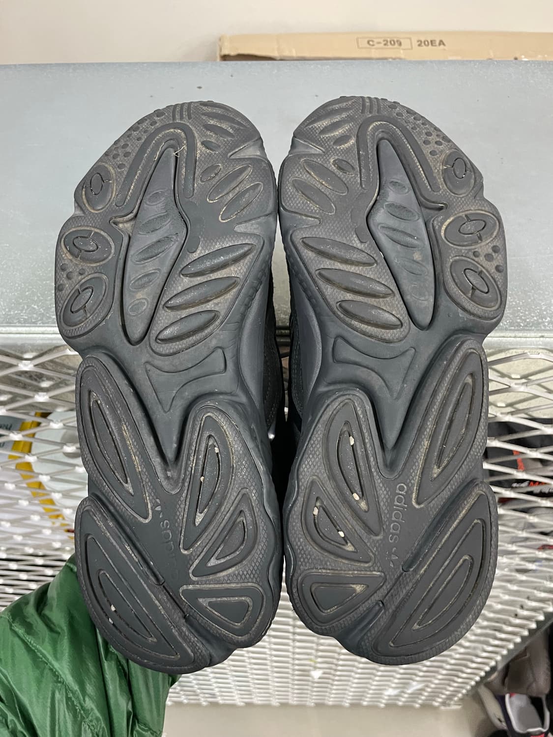 아디다스 오즈위고 트리플 블랙 285 상품이미지7