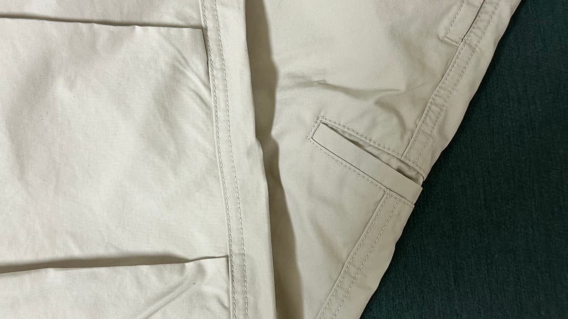 유니클로 U 22 S/S 와이드피트파라슈트팬츠 상품이미지3