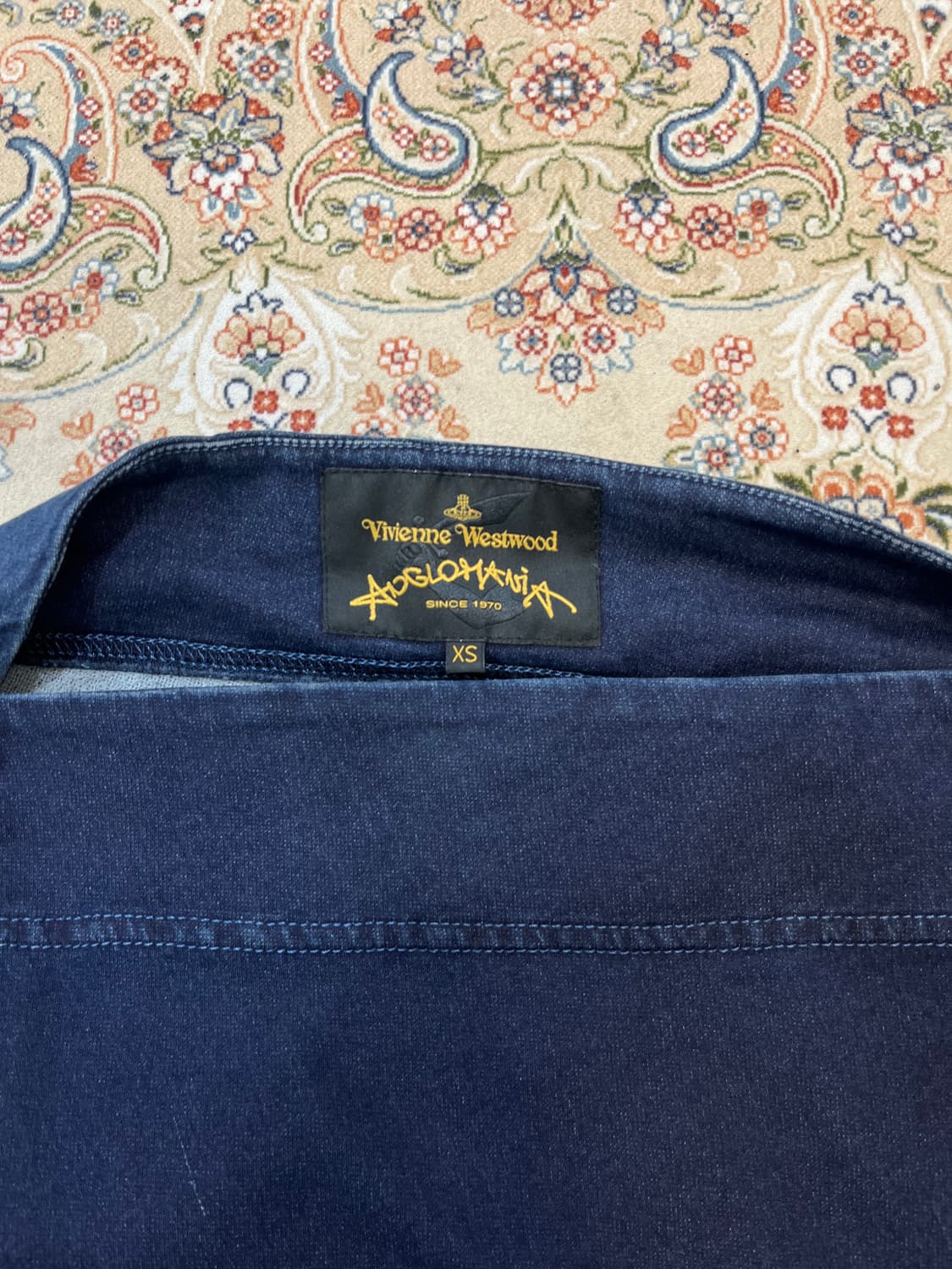 비비안웨스트우드 앵글로매니아 비대칭 자수 로고 데님 드레스 상품이미지4