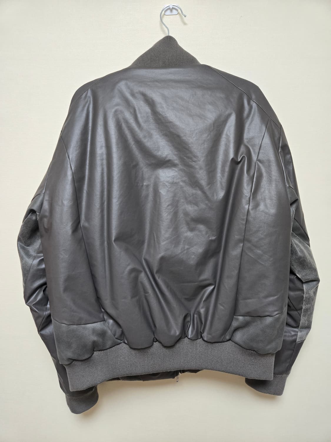 [L]이그노타 CORE:10 EXPLORER

BOMBER JACKET 상품이미지3