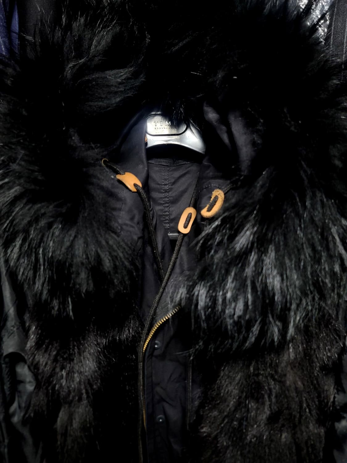 미스터앤미세스퍼 블랙 풀바디 폭스퍼 패딩 점퍼 100~105 상품이미지6