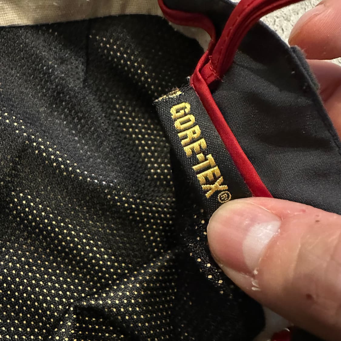 00s 프라다(Prada) 고어텍스 빈티지 팬츠 상품이미지6