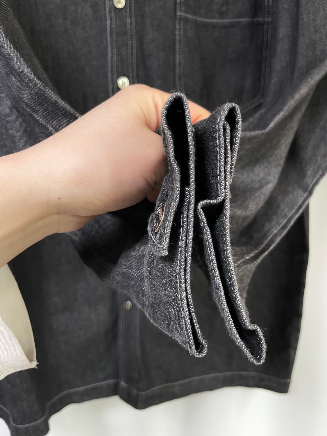 PELLE PELLE 펠레펠레 얇은 흑청 데님셔츠 L 상품이미지5