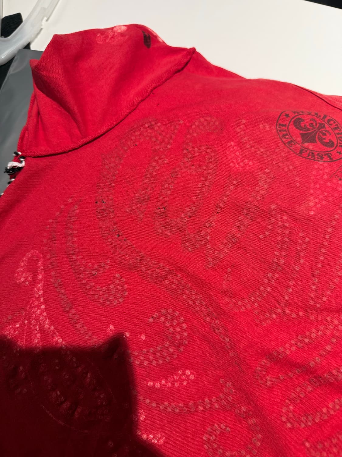 v-neck lettering & printing cubic top 상품이미지8
